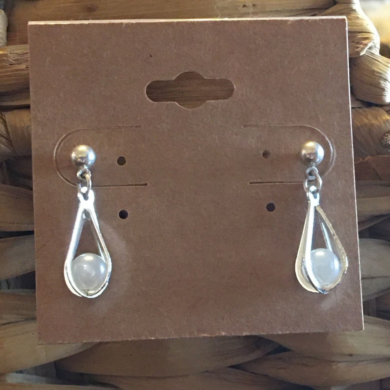 Vintage Vintage silver tone caged faux pearl earrings Size ONE SIZE - 1 Thumbnail