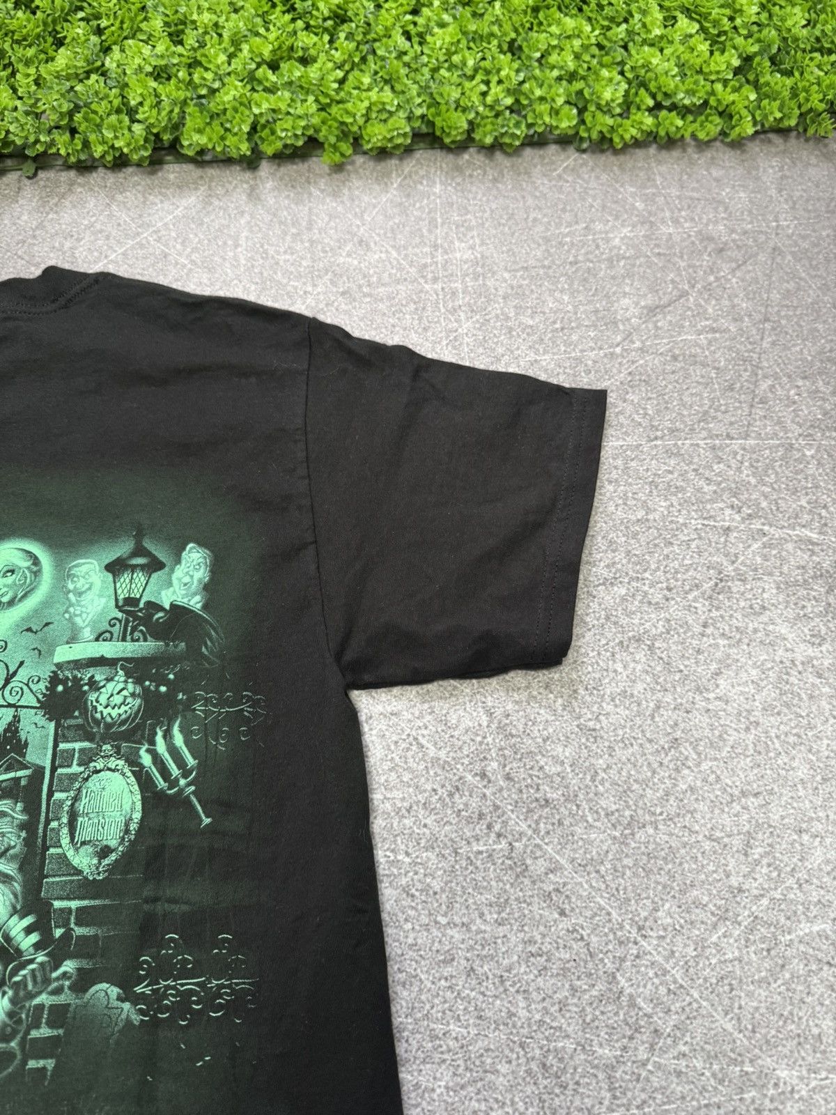 Disney Vintage Halloween 20014 Mickey Disneyland Graphic print tee Size US S / EU 44-46 / 1 - 12 Thumbnail