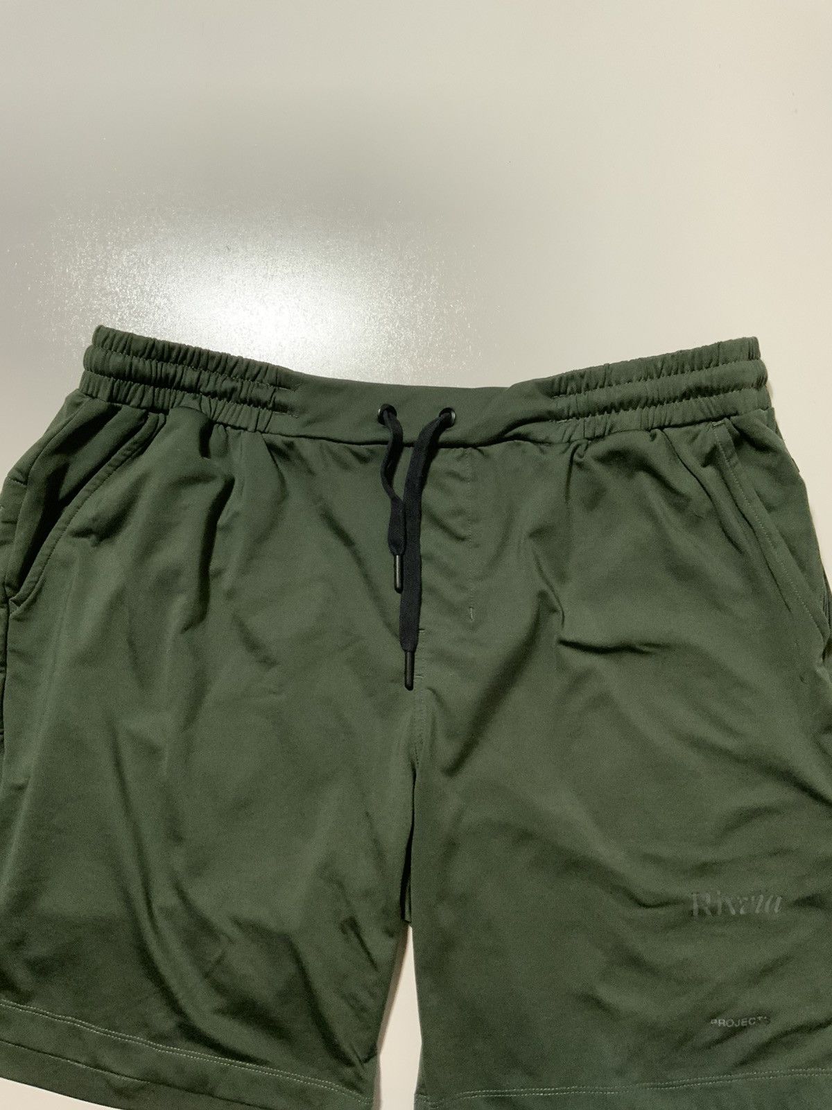 Other Rivvia Projects Active Performance Olive 9” Inseam Shorts Size US 38 / EU 54 - 6 Thumbnail
