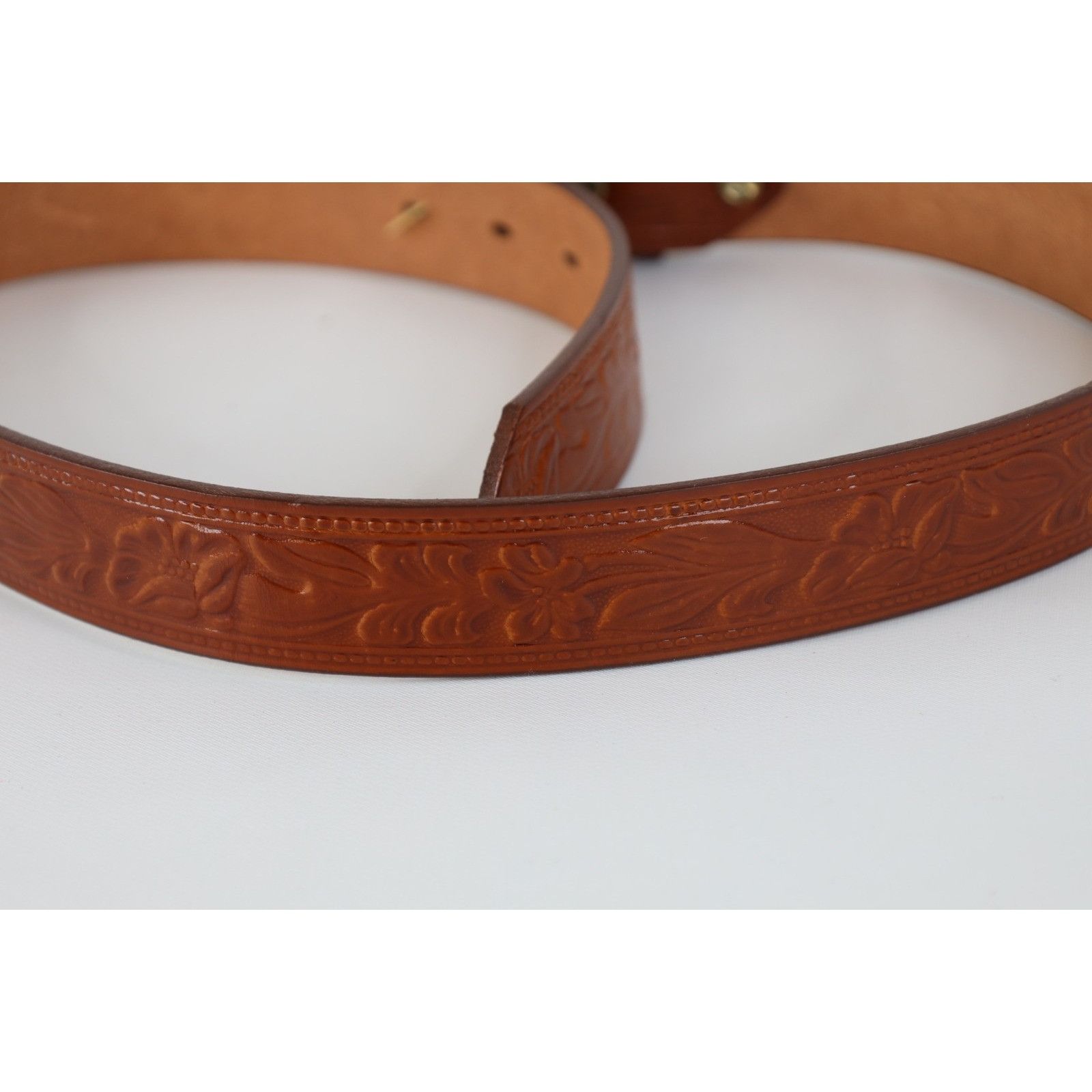 Vintage Deadstock Vintage 70s Tooled Leather Flower Belt Size ONE SIZE - 2 Thumbnail