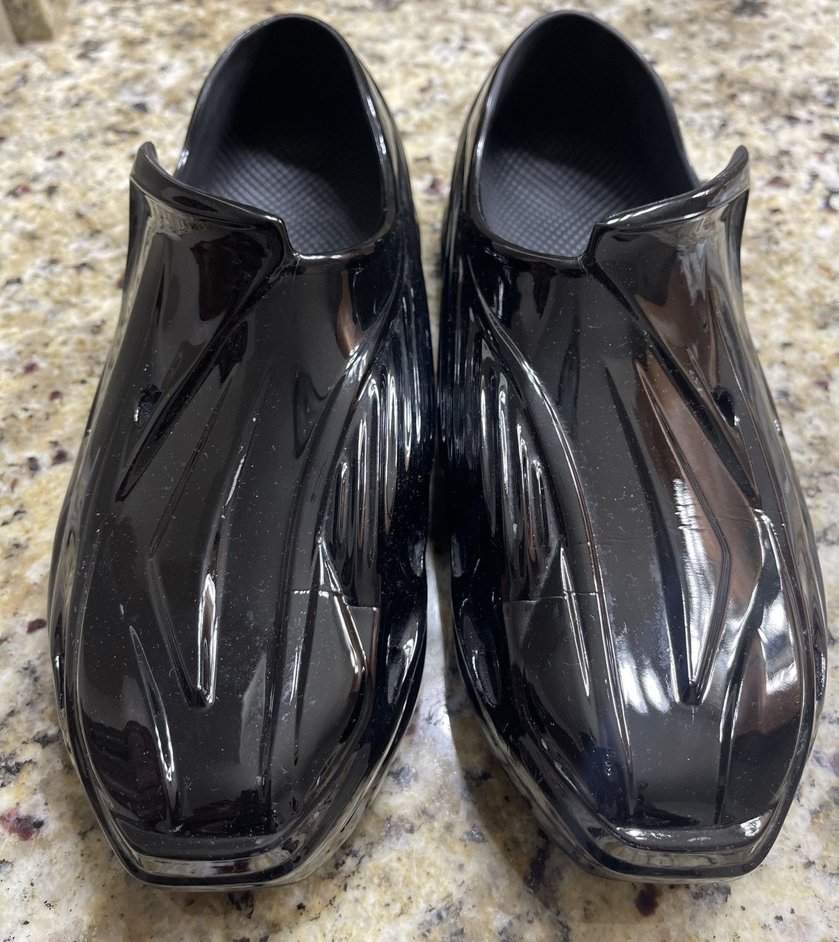 1017 ALYX 9SM × Alyx 1017 ALYX 9SM SHINY BLACK MONO SLIP-ON