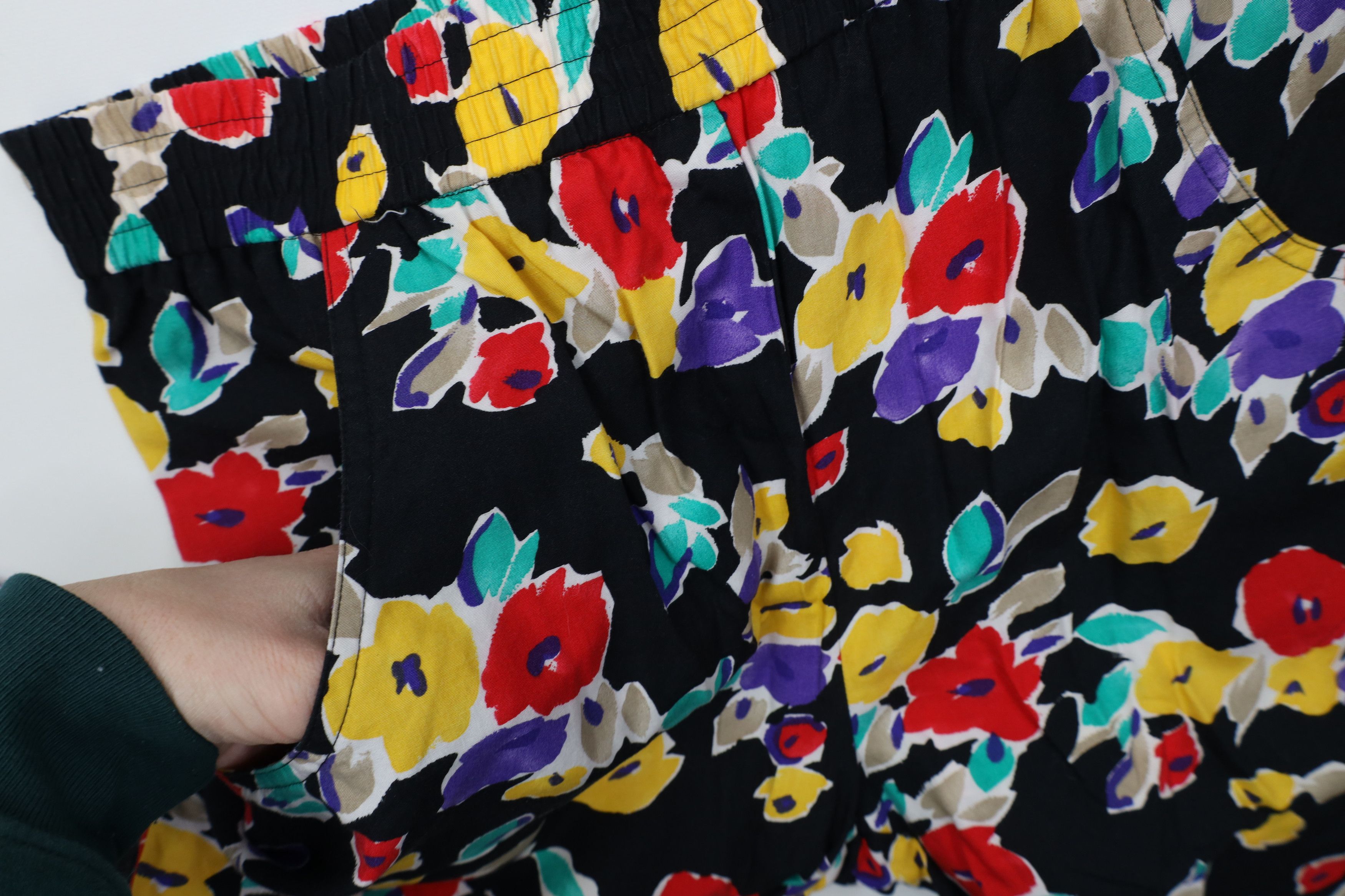 Vintage Vintage 90s Streetwear Gabardine Abstract Flower Harem Pants Size 32" / US 10 / IT 46 - 5 Thumbnail