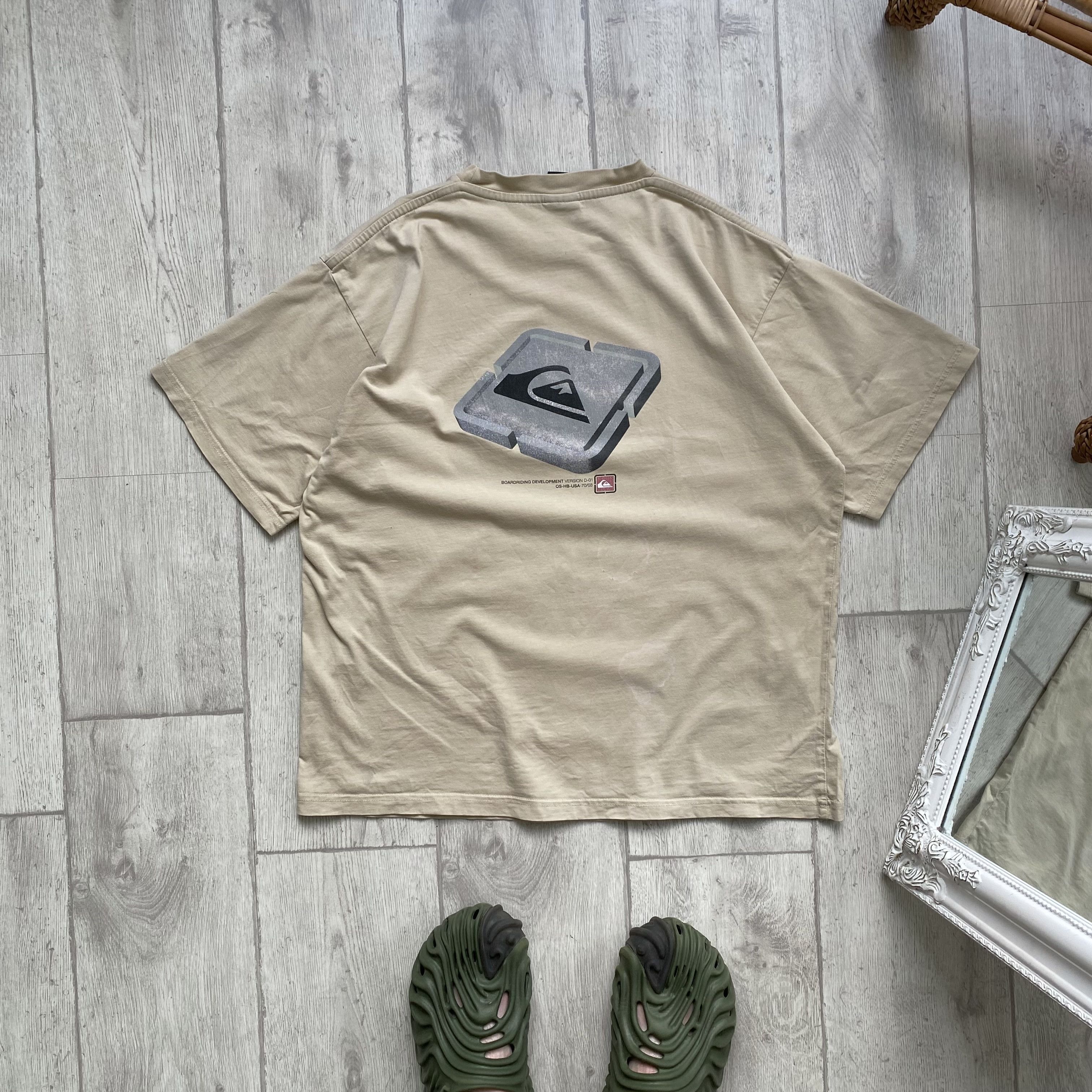 Quiksilver 🏄🏻‍♂️ Vintage 90s QUIKSILVER Logo Trashed tee Y2K Size US M / EU 48-50 / 2 - 1 Thumbnail