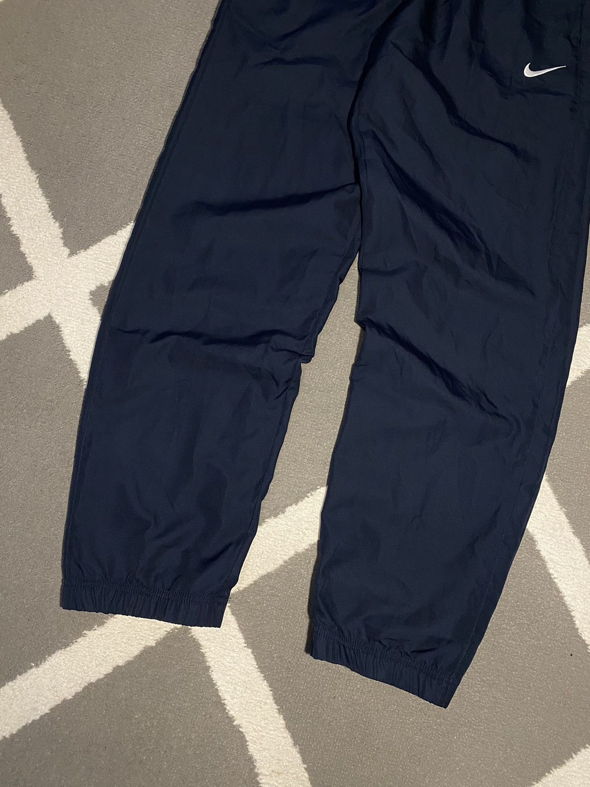 Nike × Vintage Nike Swoosh Loose Fit navy sweatpants Y2K Size US 32 / EU 48 - 5 Thumbnail