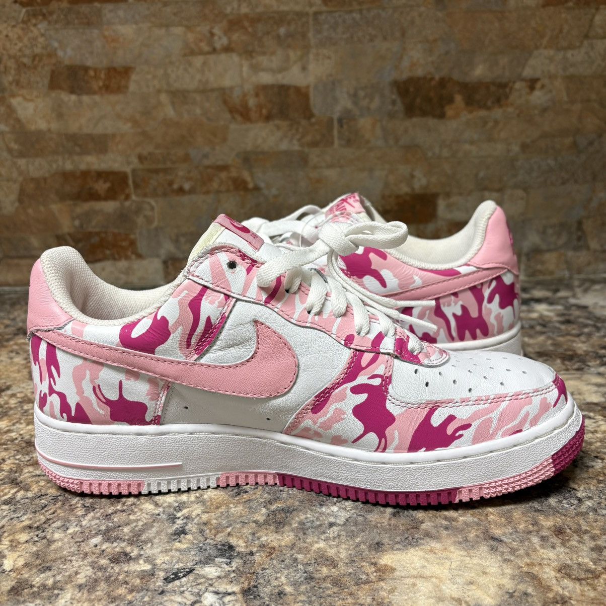 Nike Nike Air Force 1 2005 White / Pink Bright Rose Camo Size US 8.5 / EU 41-42 - 6 Thumbnail