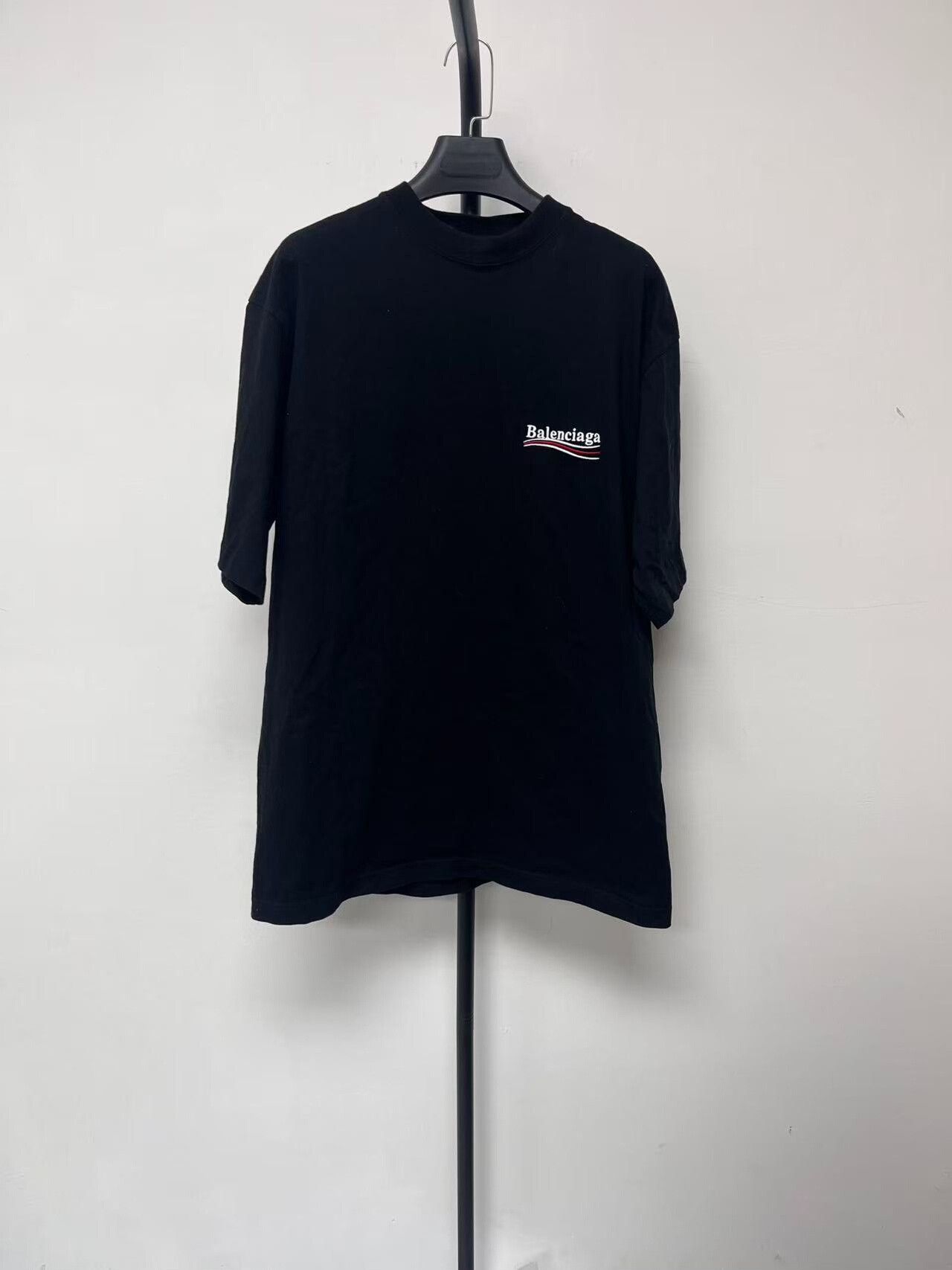 Balenciaga balenciaga embroidered loose graphic t-shirt Size US S / EU 44-46 / 1 - 1 Thumbnail