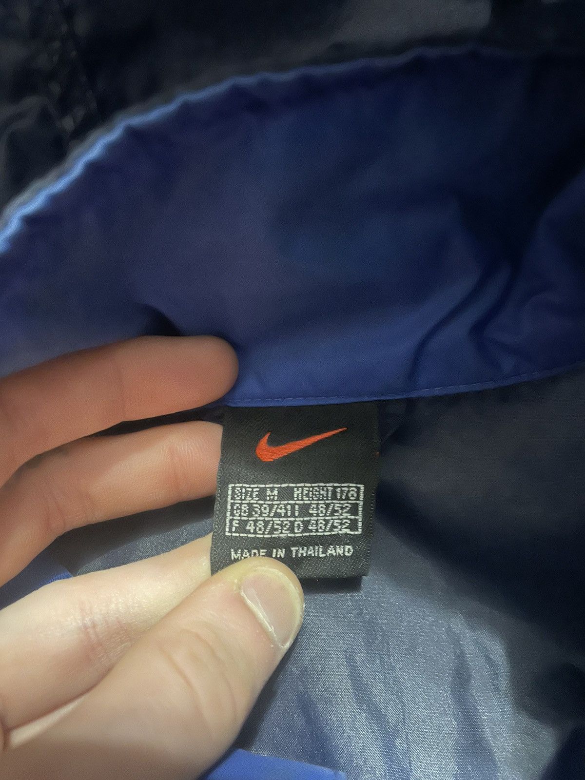 Nike Vintage Nike Raincoat Windbreaker Jacket 90s Size US M / EU 48-50 / 2 - 19 Thumbnail