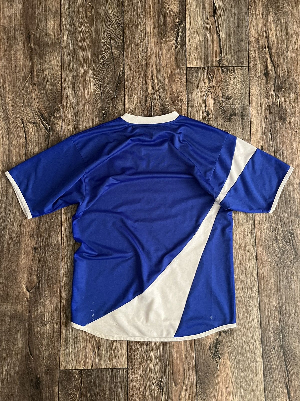Vintage Vintage Punch Ipswich Town Home Football Jersey 2005-2006 Size US M / EU 48-50 / 2 - 15 Thumbnail