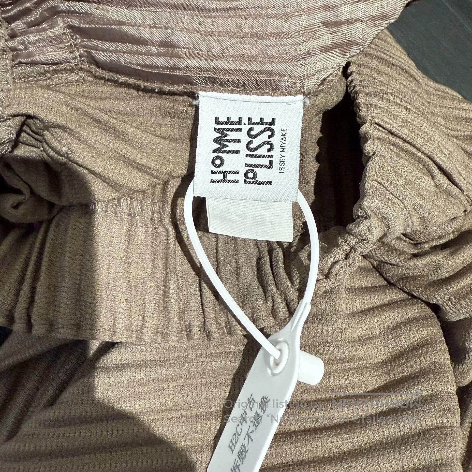 Issey Miyake Issey Miyake Classic Pleated Trousers. Size 39" - 6 Thumbnail