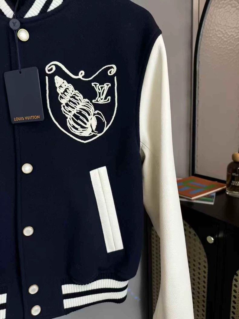 Louis Vuitton Louis Vuitton Nautical Conch Baseball Suit Nautical Conch B Size US S / EU 44-46 / 1 - 4 Thumbnail