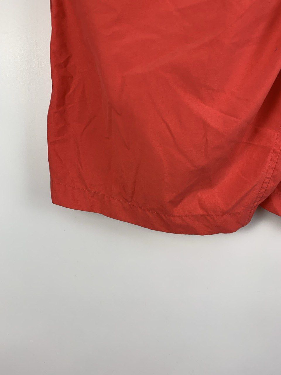Nike Nike shorts red Vintage M Size US 34 / EU 50 - 5 Thumbnail