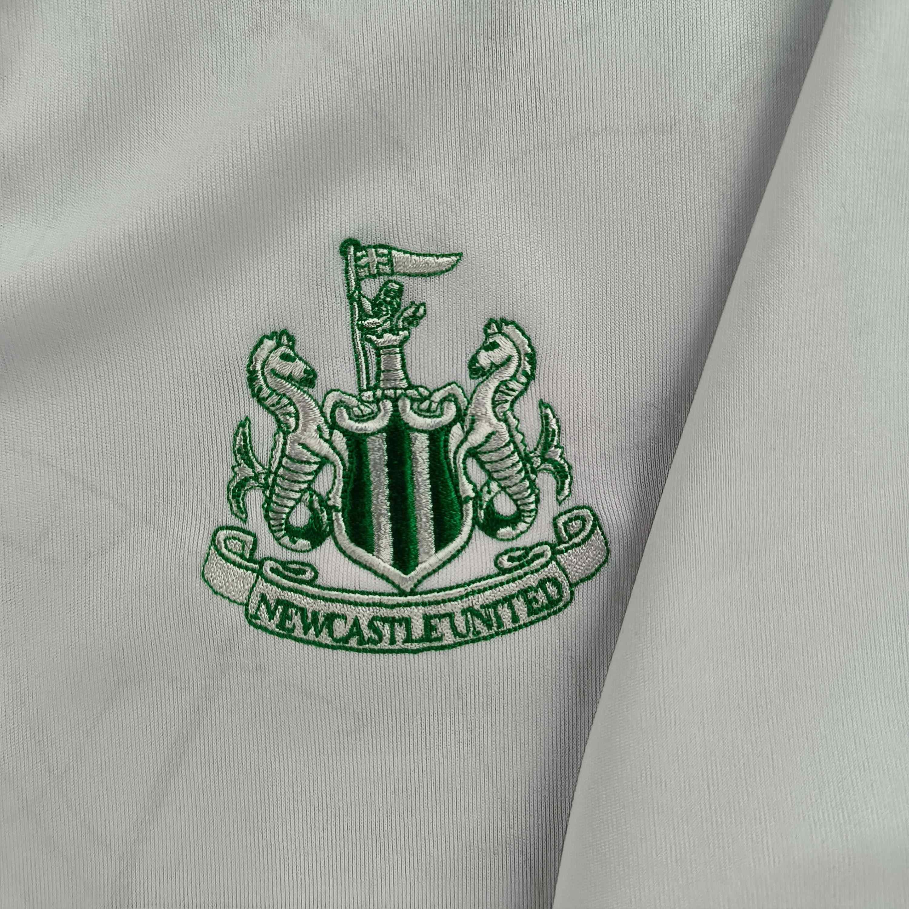 Castore Newcastle United 22-23 Castore third Isak football jersey XL Size US XL / EU 56 / 4 - 4 Thumbnail