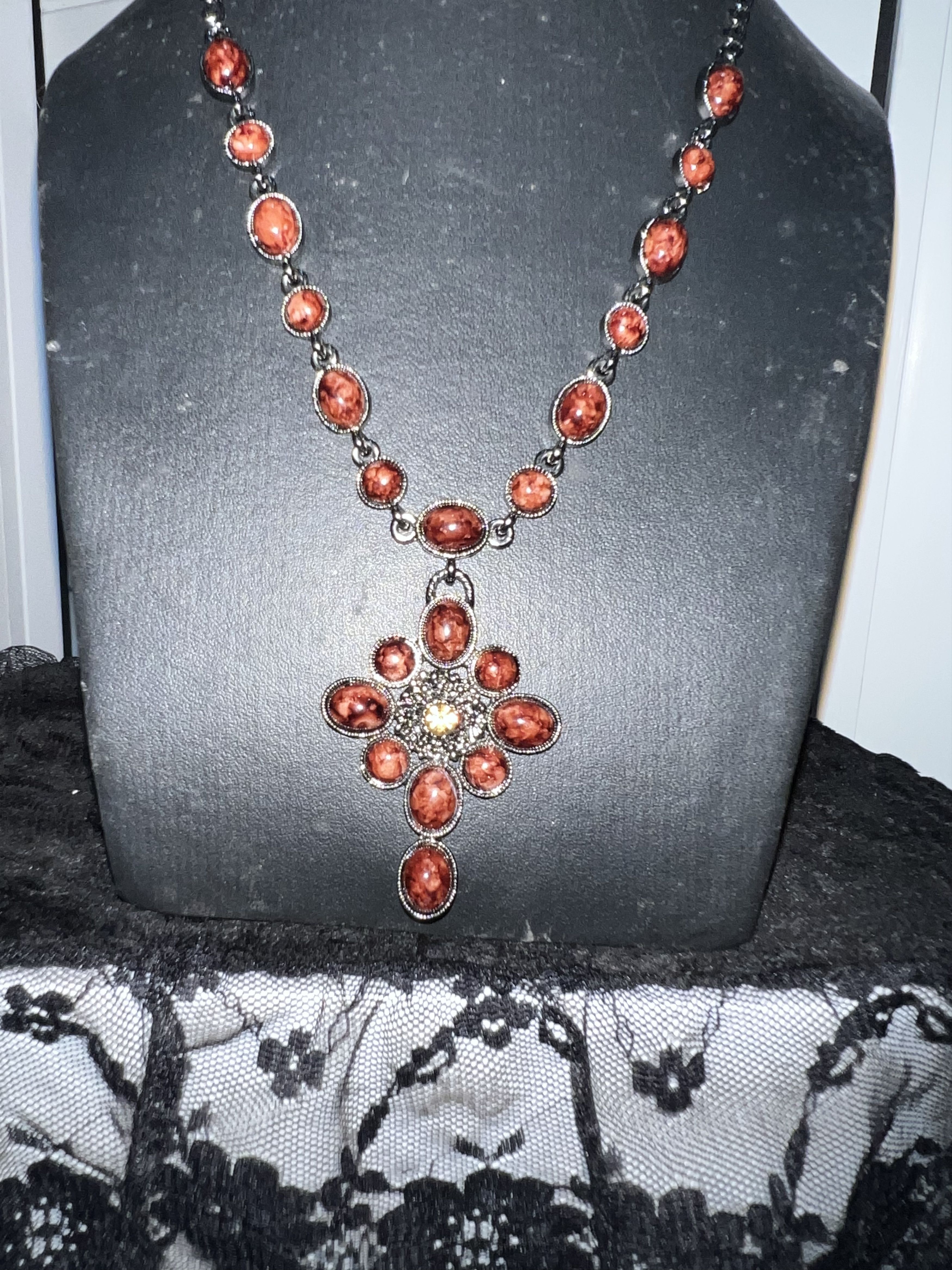 Other ➕Cross reddish spiny oyster stones necklace 🥀 Size ONE SIZE - 8 Thumbnail