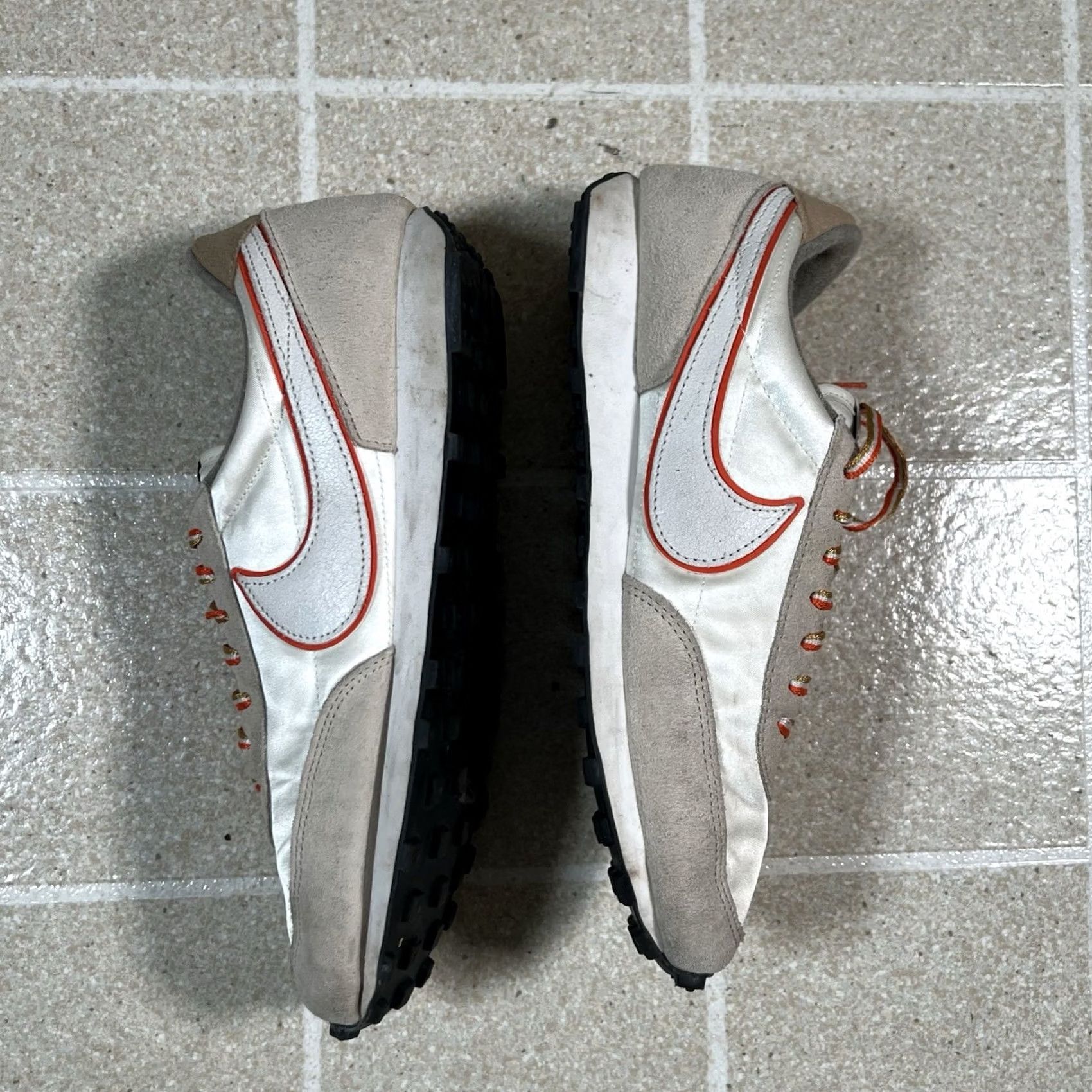 Nike VINTAGE? (no) [Assistant cannot determine vintage from data] Size US 9 / IT 39 - 8 Thumbnail