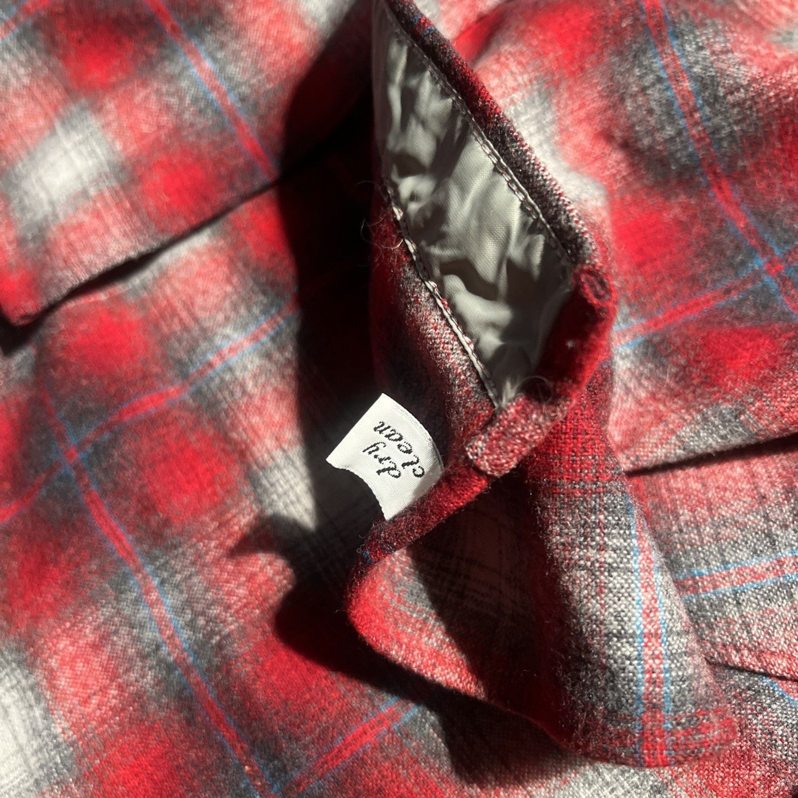 Pendleton Vintage 60s 70s Pendleton Board Shirt Red Shadow Plaid Wool Size US L / EU 52-54 / 3 - 14 Thumbnail