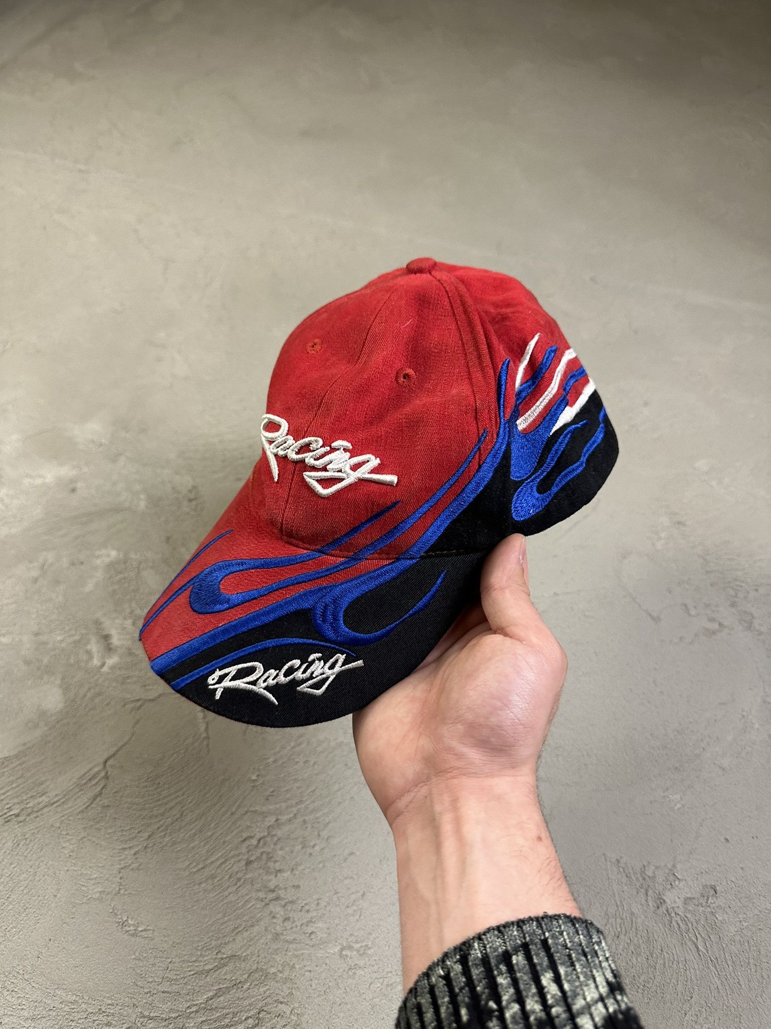 Vintage Vintage Y2k Tribal Racing Cap Size ONE SIZE - 1 Thumbnail