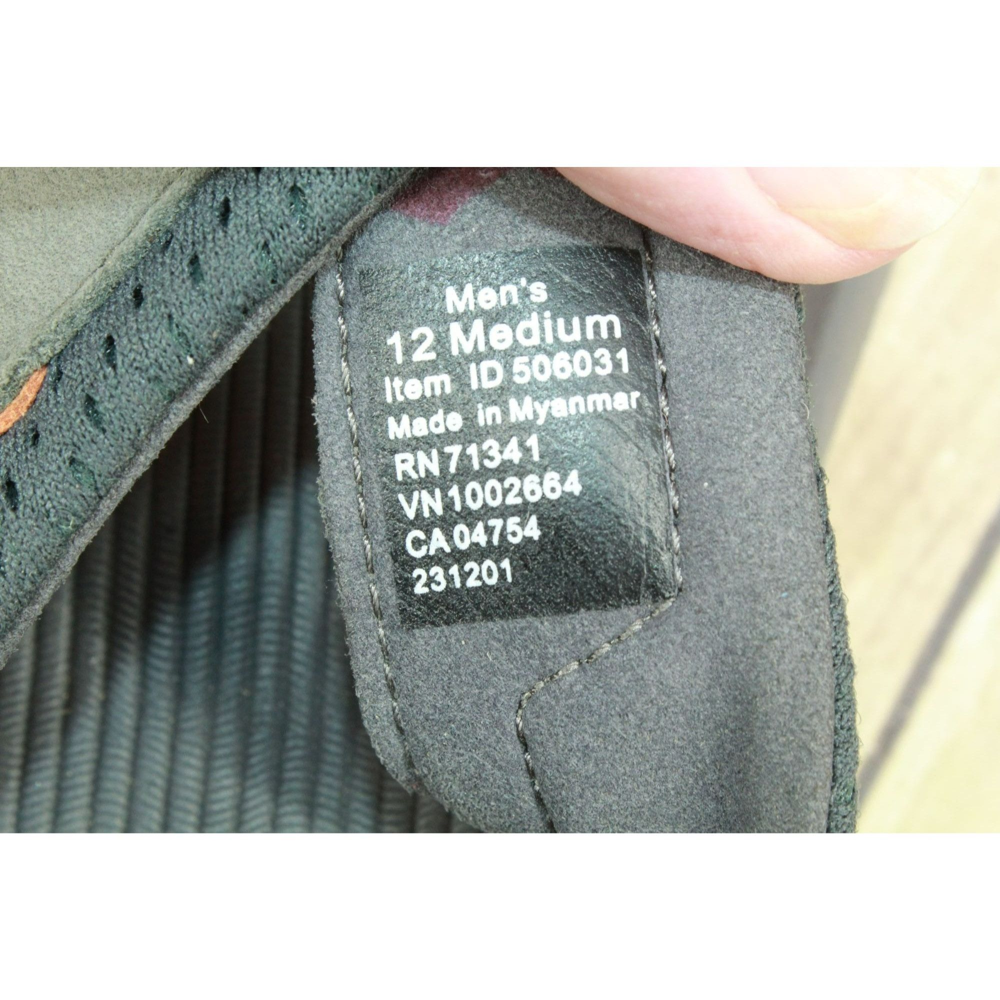 L.L. Bean LL Bean Swift River Men’s Gray Suede Sports Flip-Flops Size US 12 / EU 45 - 8 Thumbnail
