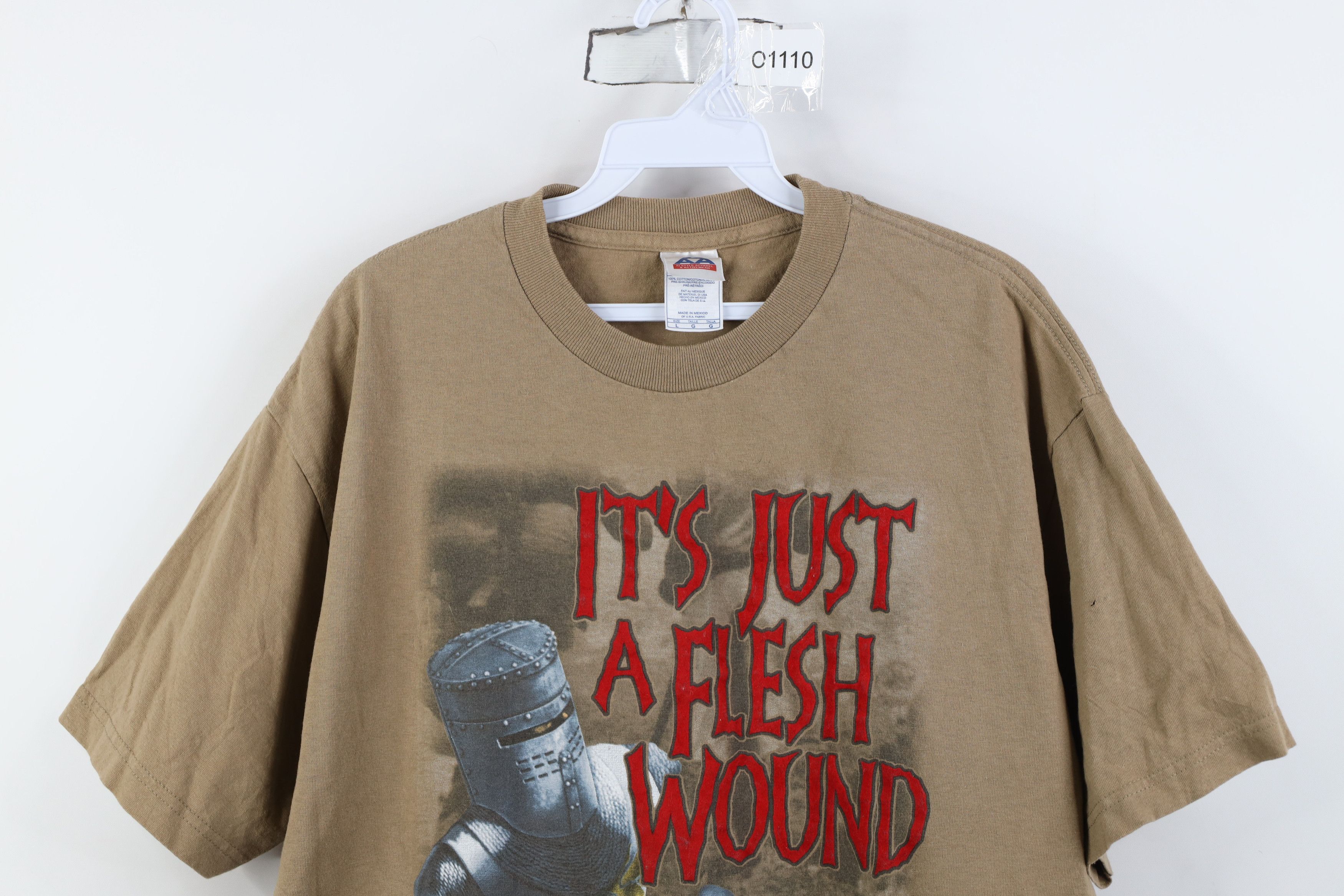 Vintage Vintage Y2K 2005 the Holy Grail Knight Flesh Wound T-Shirt Size US L / EU 52-54 / 3 - 2 Thumbnail
