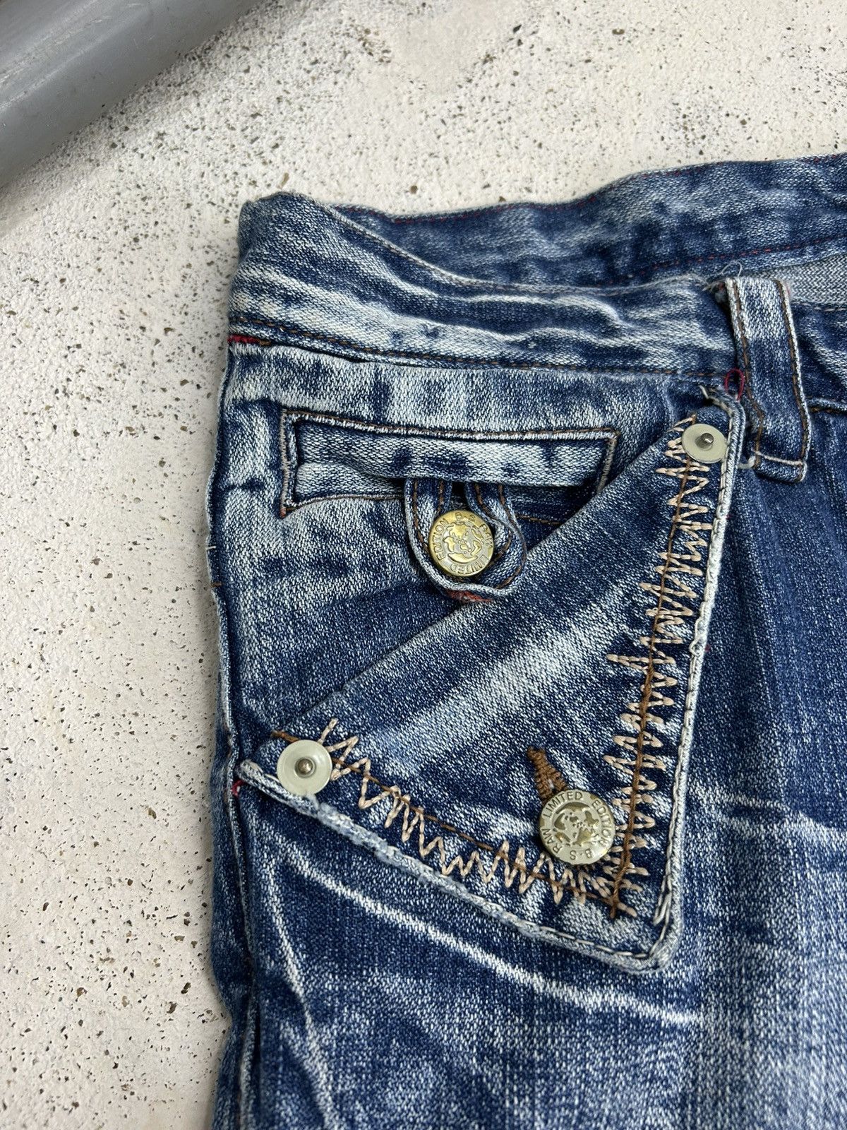 Raw United Edition Japan Washed Buckle Handkerchief Pocket