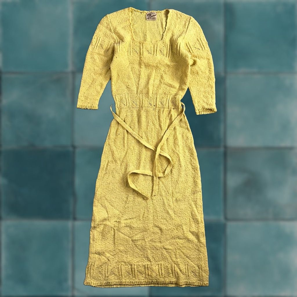 Vintage Vintage 1950s Snyderknit Yellow Knit Dress Sheath Cocktail S Women's Size S / US 4 / IT 40 - 1 Thumbnail