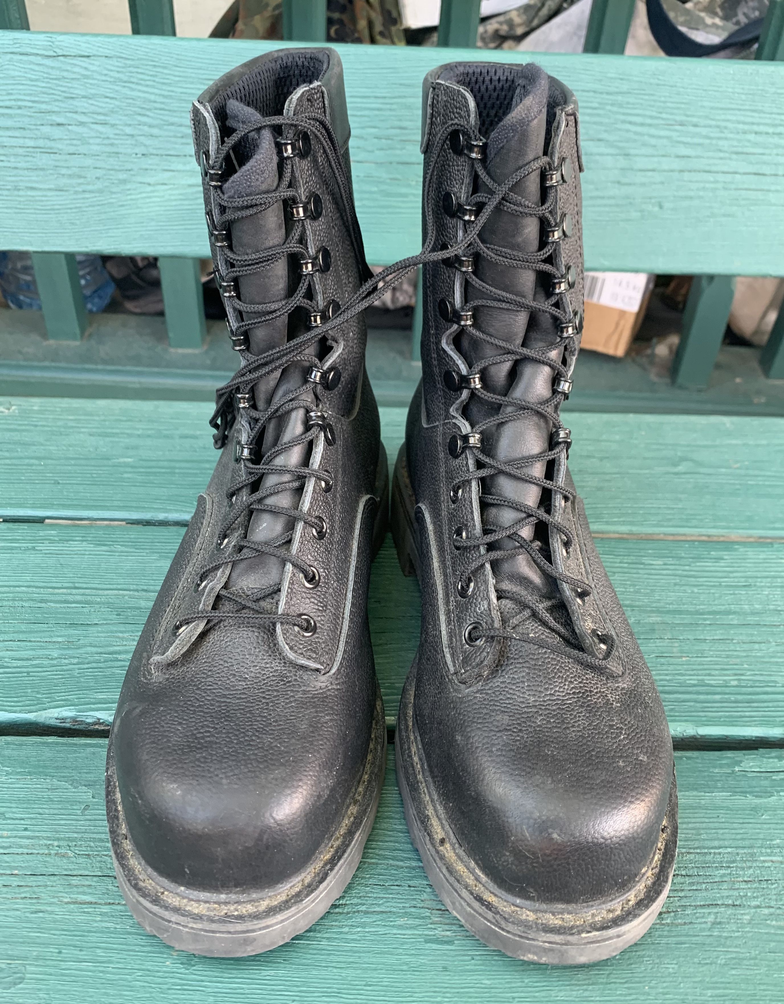 Other CF Temperate Safety Boots 265/100 Mens 9.5 R CSA Grade 1 Size US 9.5 / EU 42-43 - 2 Thumbnail