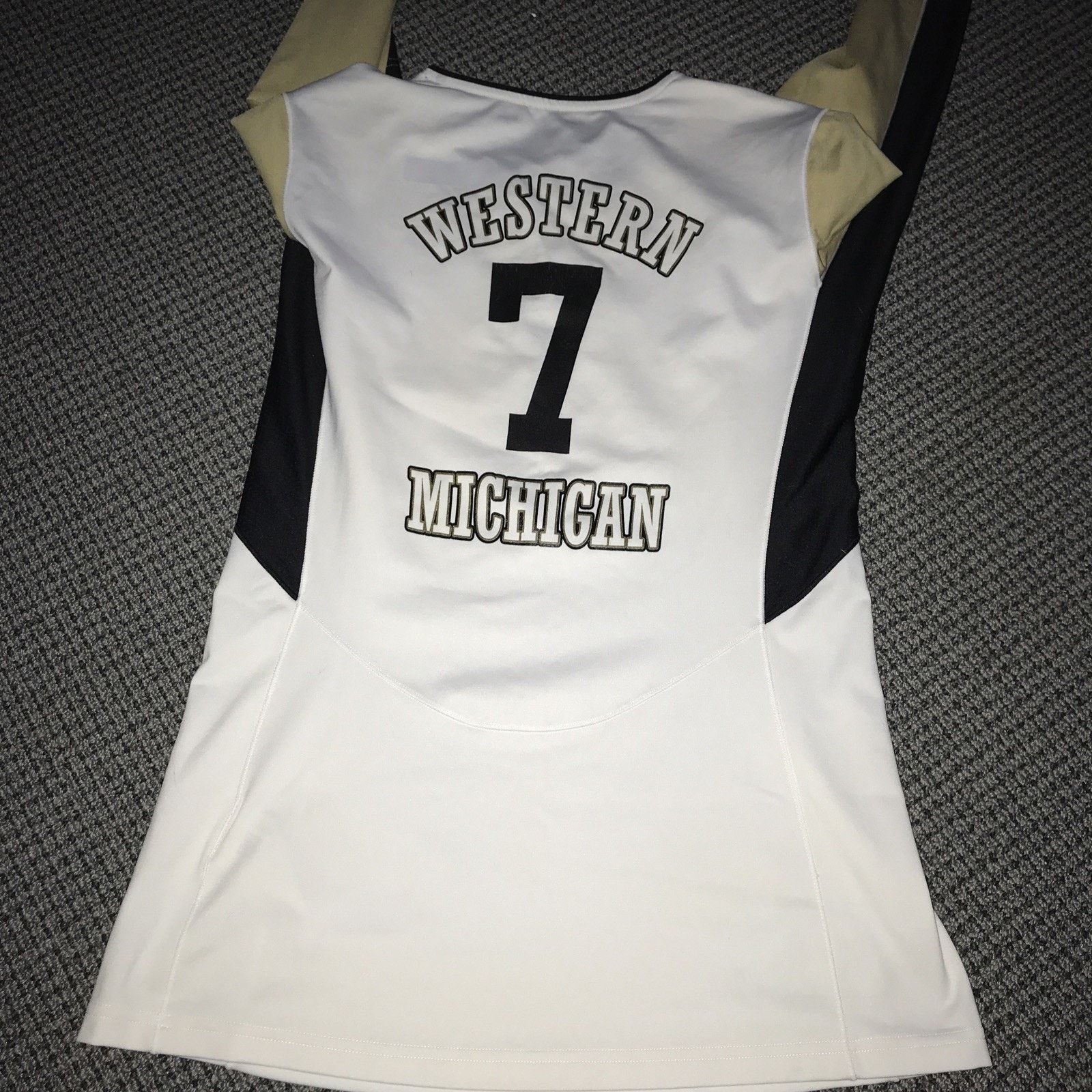 Adidas adidas W Michigan Broncos Womens Volleyball Jersey #7 Medium Size M / US 6-8 / IT 42-44 - 5 Thumbnail