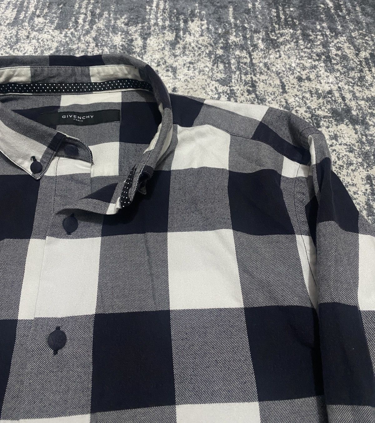 Givenchy Vintage luxury givenchy flanel shirt button up Size US L / EU 52-54 / 3 - 9 Thumbnail