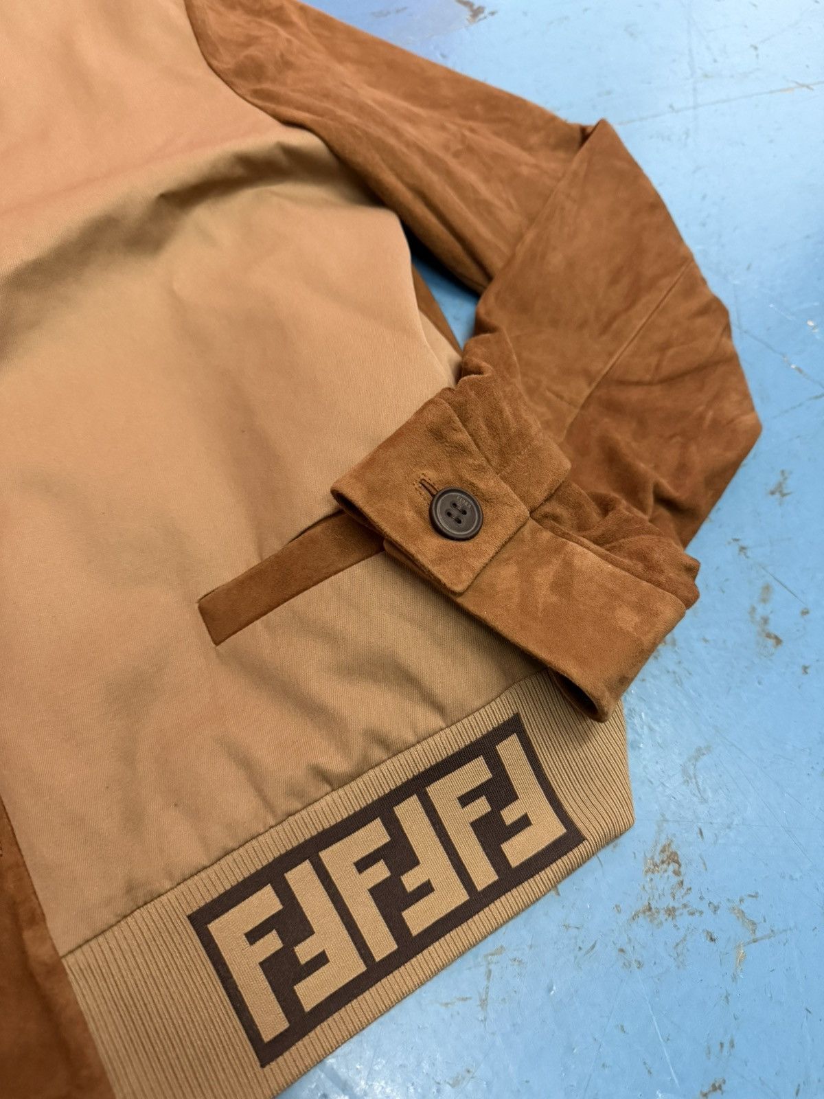 Fendi FENDI BROWN CARDIGAN Size US L / EU 52-54 / 3 - 3 Thumbnail