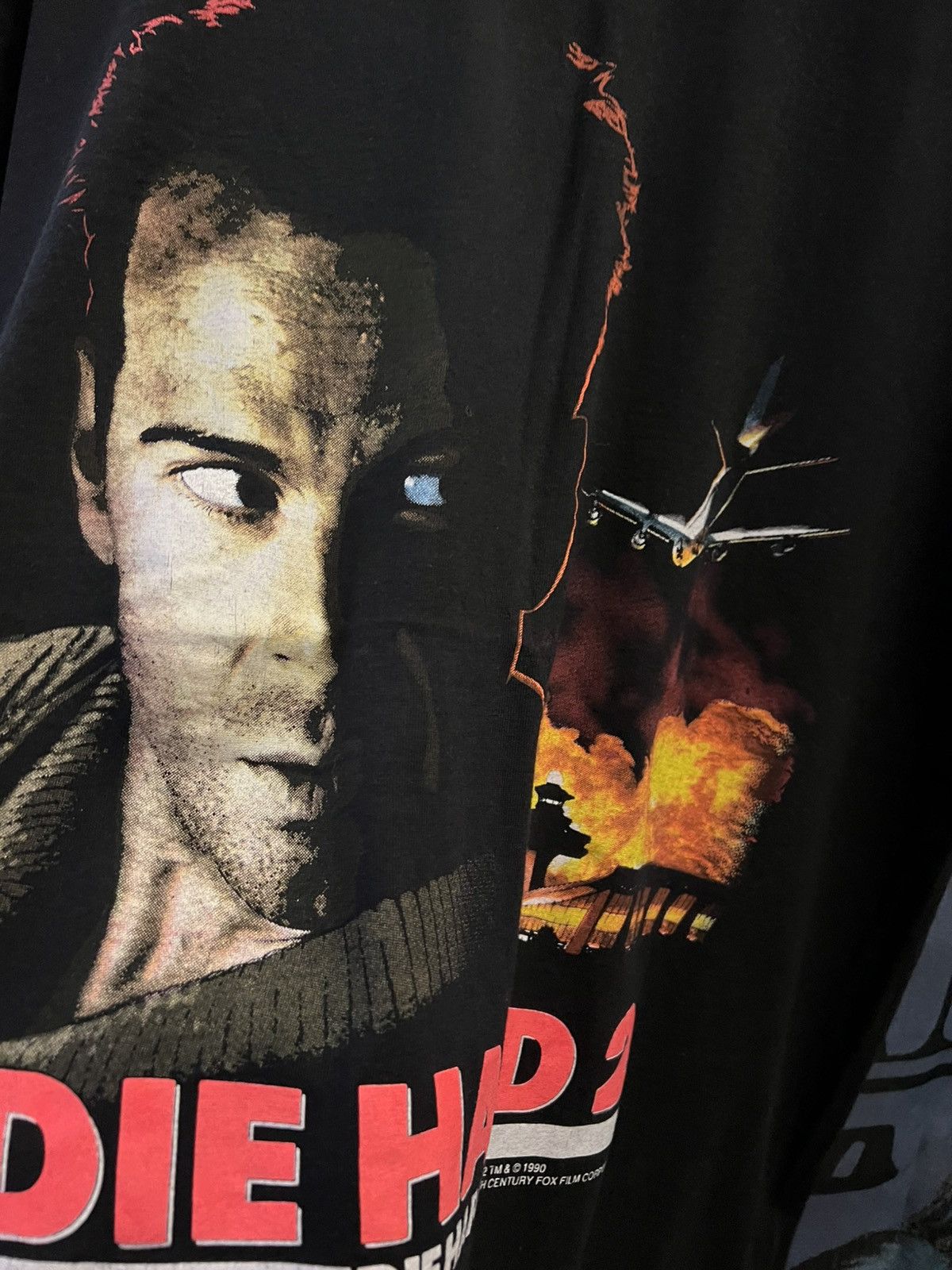 Vintage Vintage 1990 Die Hard 2 Bruce Willis Size US L / EU 52-54 / 3 - 4 Thumbnail