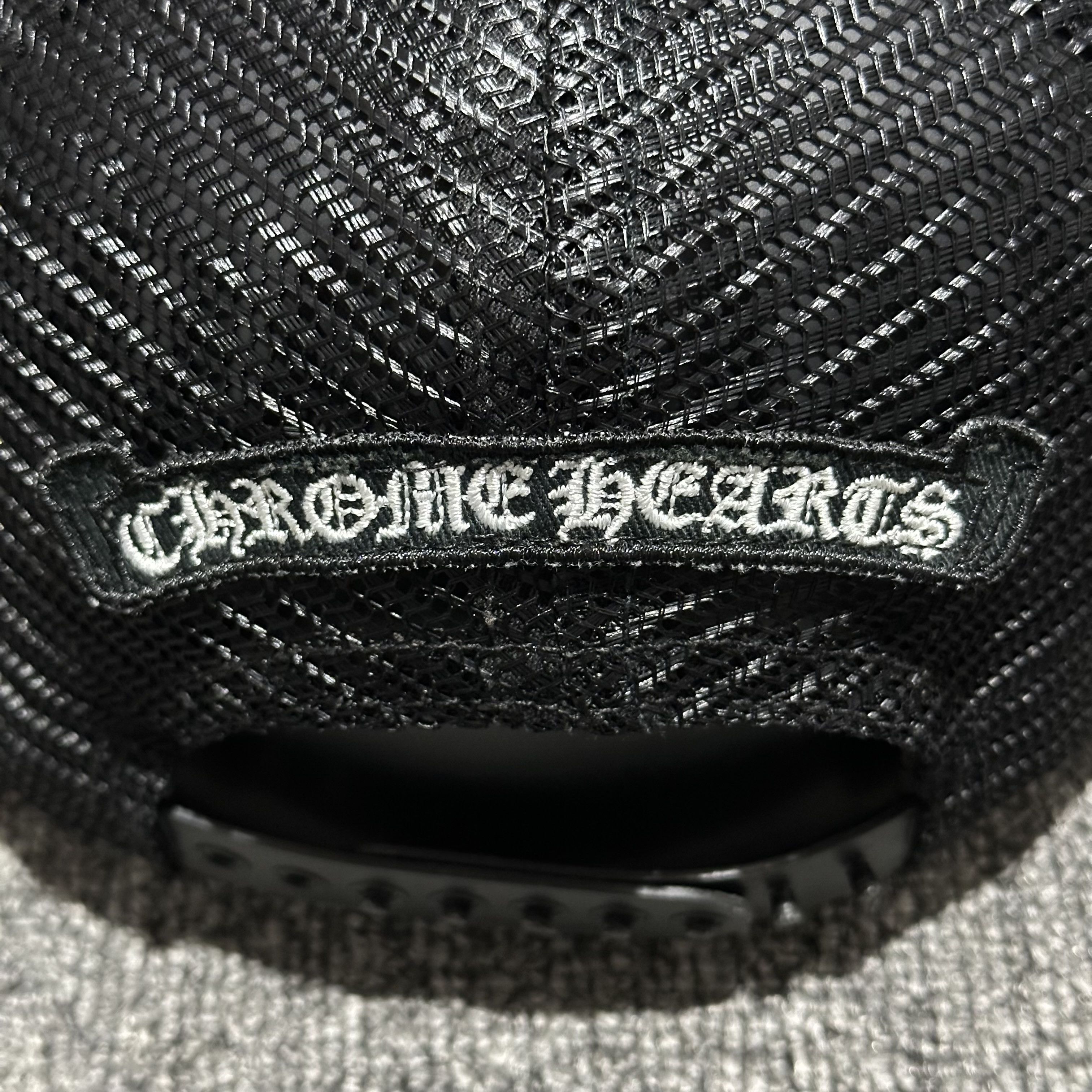 Chrome Hearts × Dover Street Market Chrome Hearts X Dover Street Market DSM Trucker Hats Size ONE SIZE - 6 Thumbnail