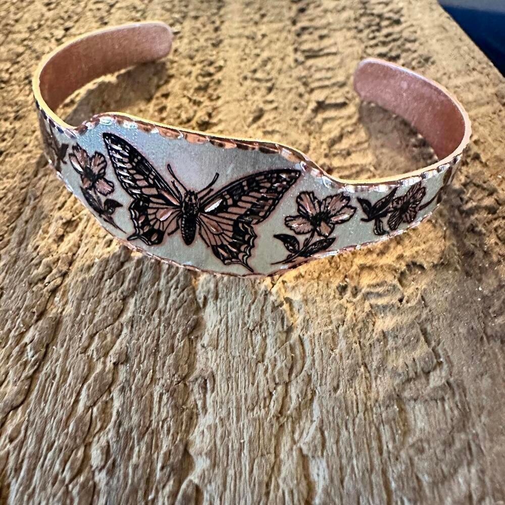 Other Boho Copper Diamond Cut Elegant Butterfly Cuff Bracelet ,Gif Size ONE SIZE - 3 Thumbnail