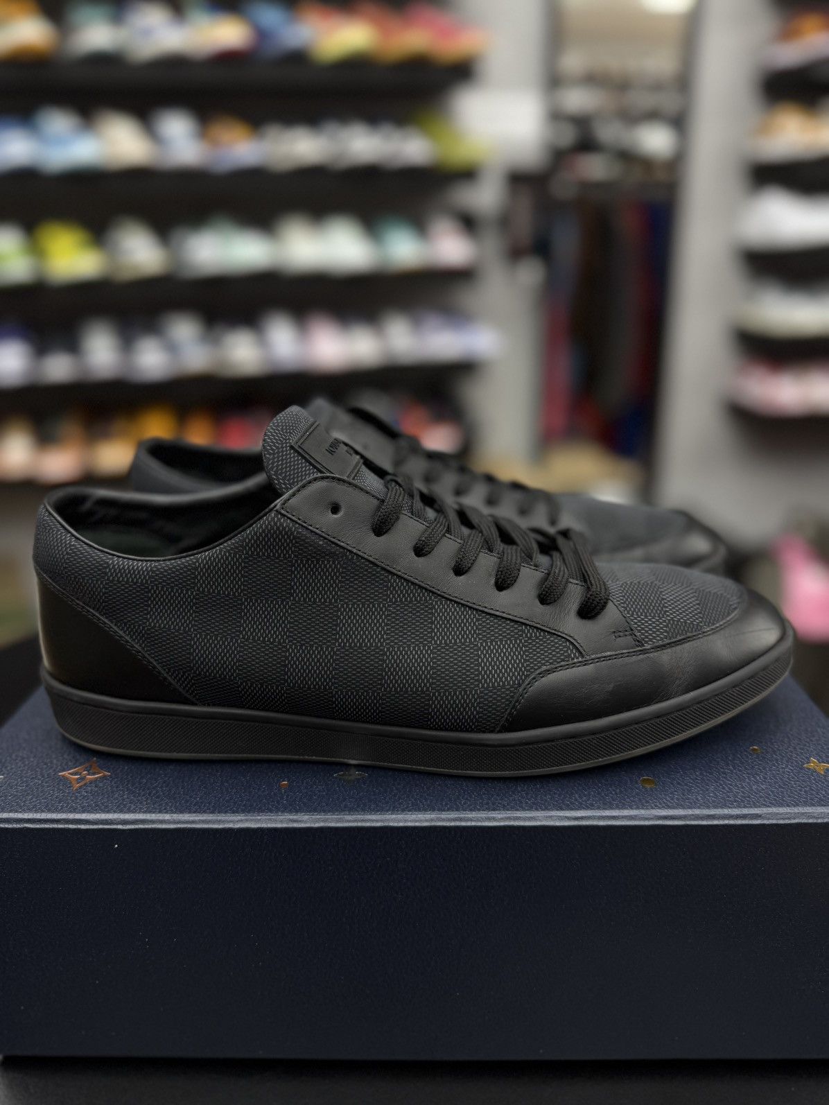 Louis Vuitton Louis Vuitton Black Monogram Sneakers Size 10UK/11US Size US 11 / EU 44 - 1 Thumbnail