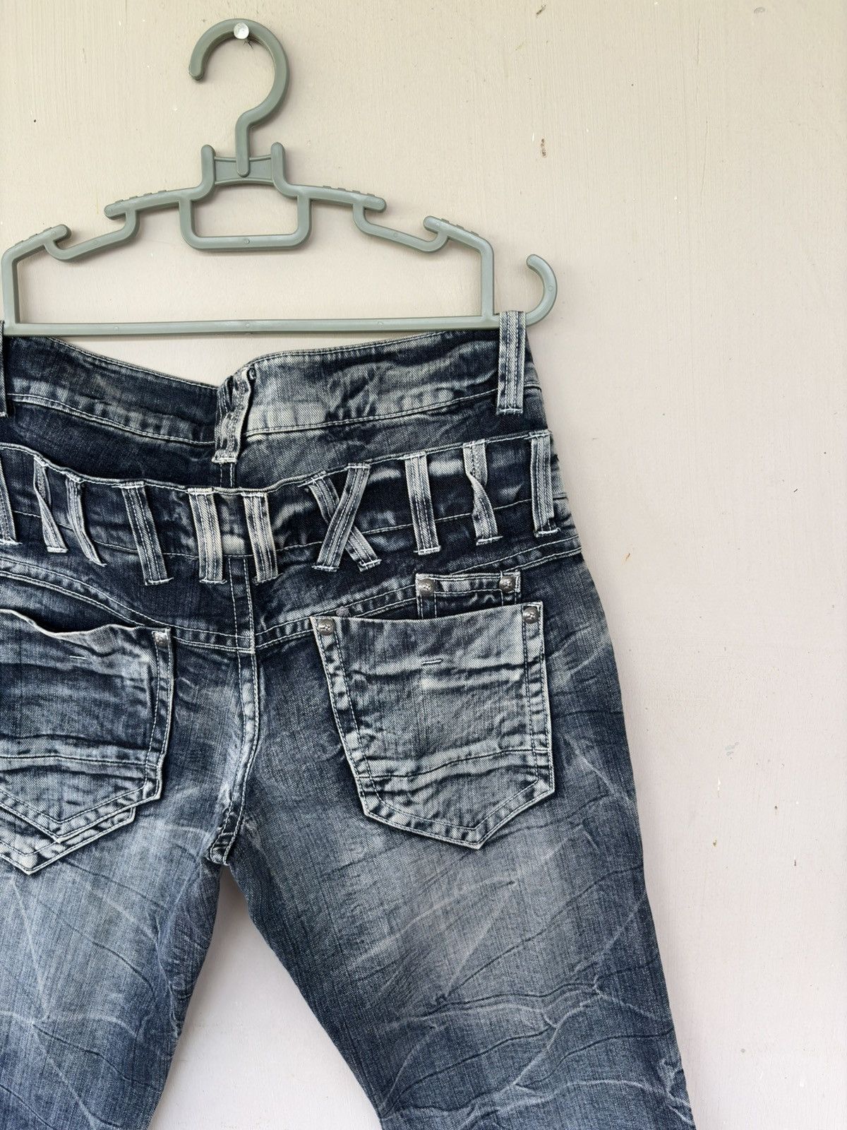 Japanese Brand Floral Cross Streetwear Double Waist Distressed Denim Size US 34 / EU 50 - 11 Thumbnail