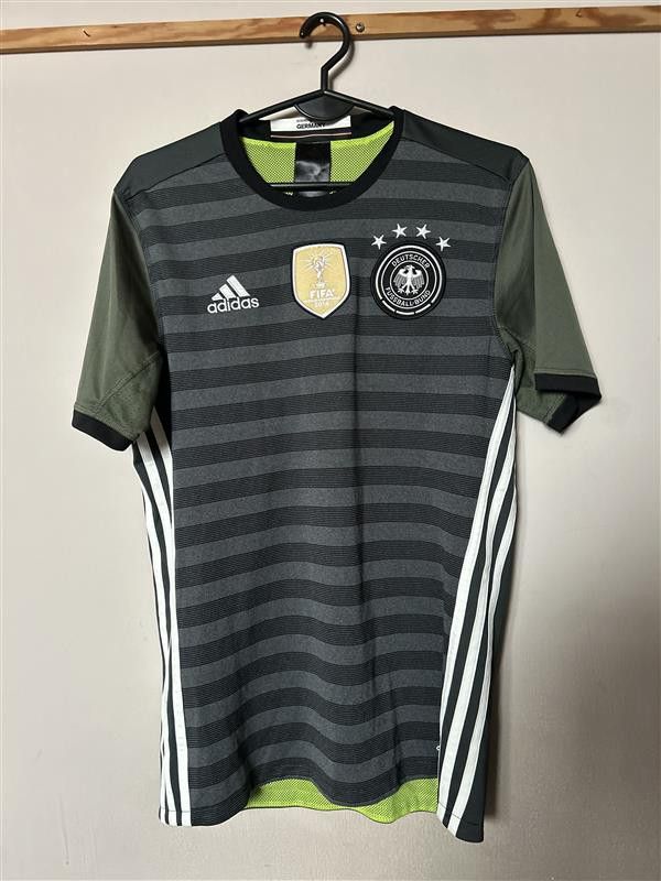 Adidas GERMANY - 2015 - 2016 - Adidas - M - UNIQUE Size US M / EU 48-50 / 2 - 1 Thumbnail