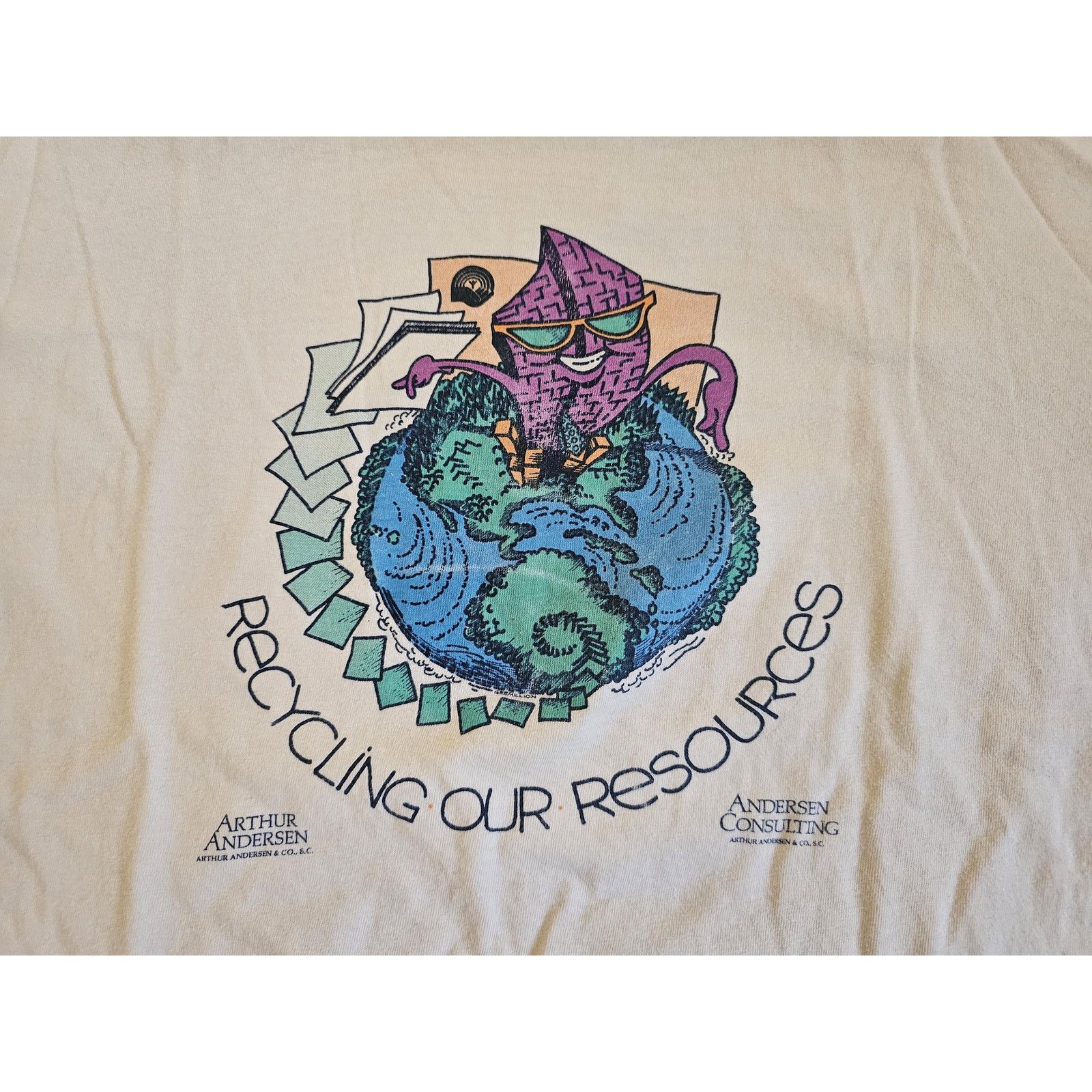 Hanes Helping People Helping the Earth T-shirt Double sided XL 90s Size US XL / EU 56 / 4 - 2 Thumbnail