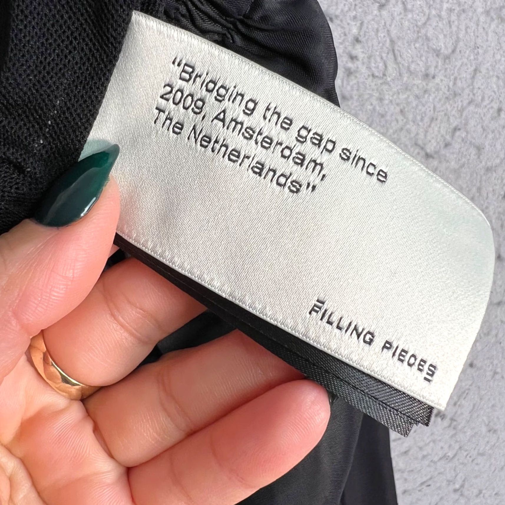 Filling Pieces Filling Pieces Mens Size Small Black Nylon Jogger Pants Size US 28 / EU 44 - 4 Thumbnail