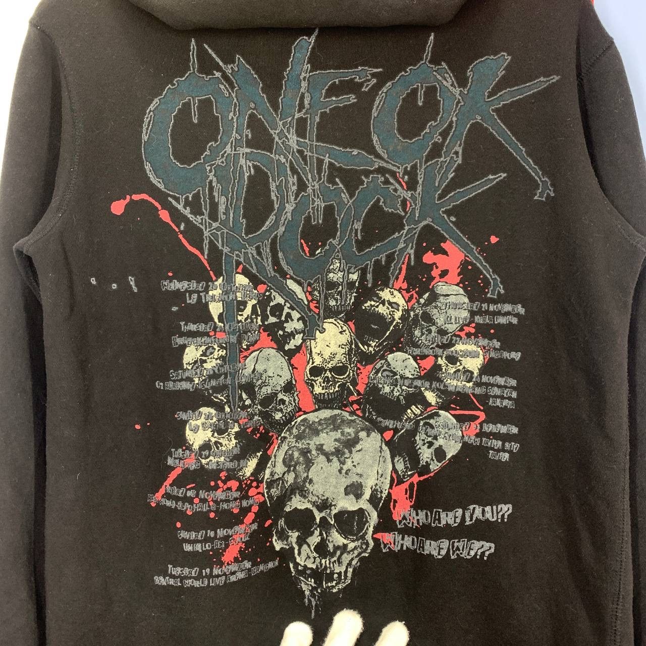 Band Tees ONE OK ROCK Japan Rock Band Zipper Hoodie #2325/02 Size US S / EU 44-46 / 1 - 2 Thumbnail