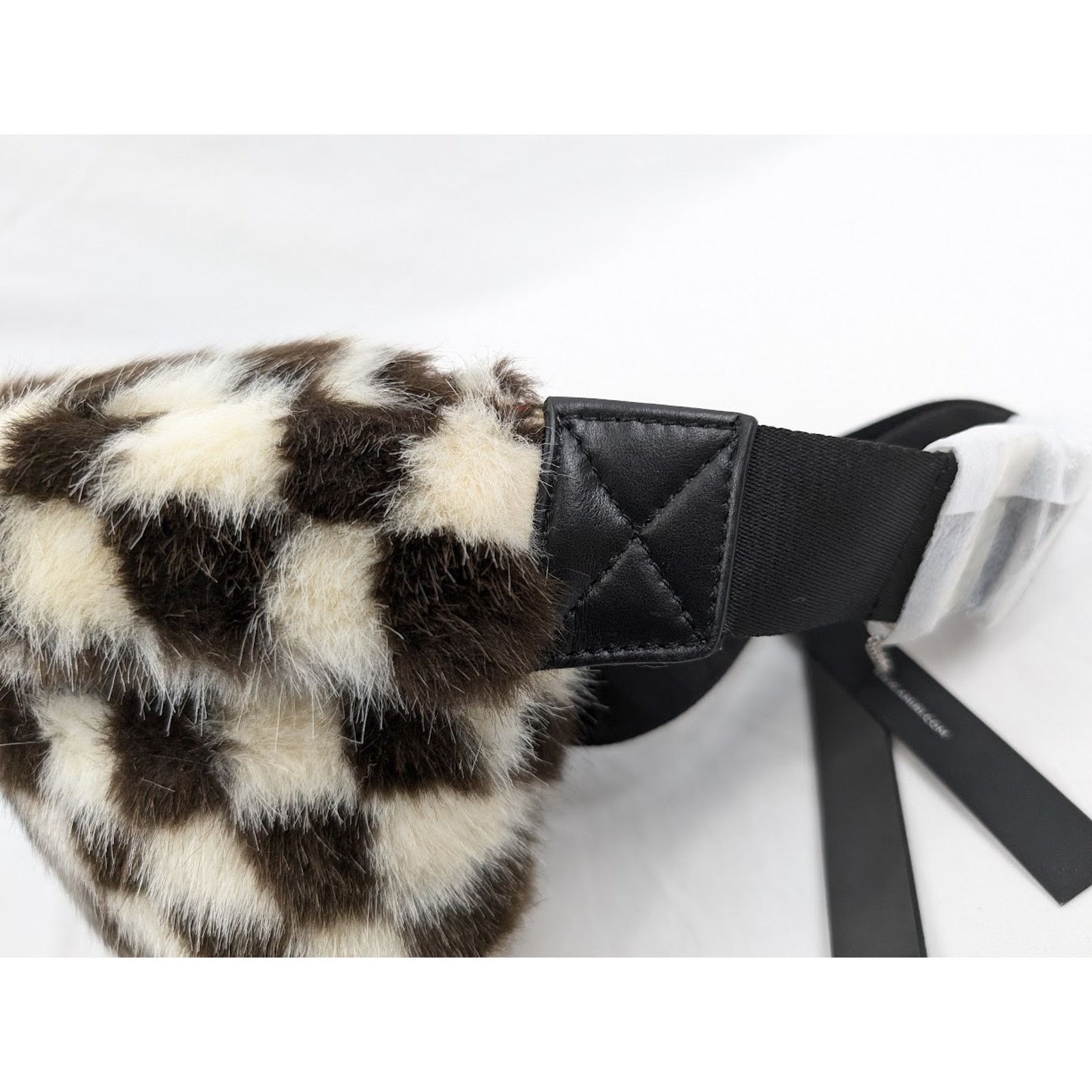 Amiri o1rshd1 DUP/ Size: OS/Faux Fur Checkered Bumbag Black/White Size ONE SIZE - 9 Thumbnail