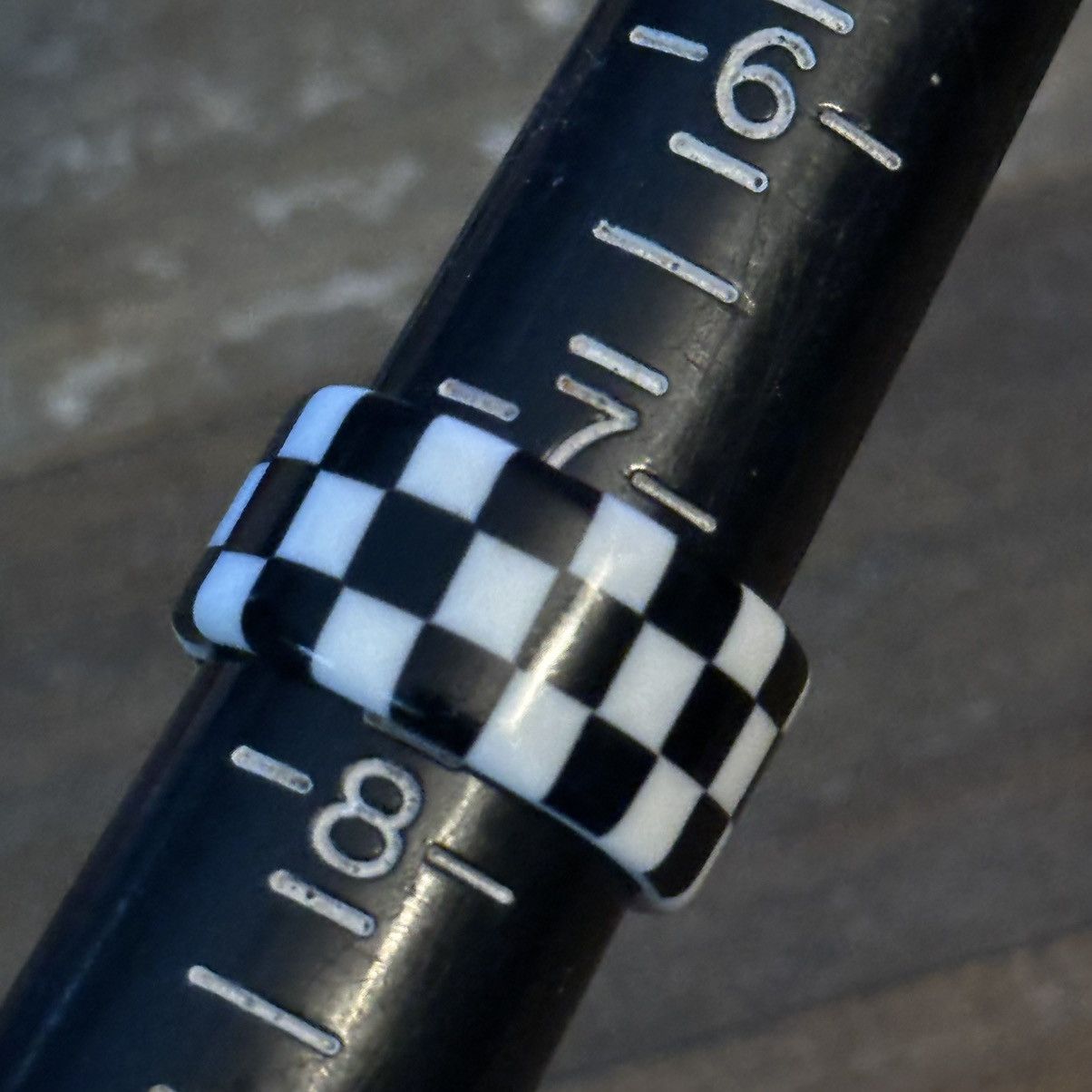 Vintage Vintage black and white checkered acrylic ring Size ONE SIZE - 5 Thumbnail