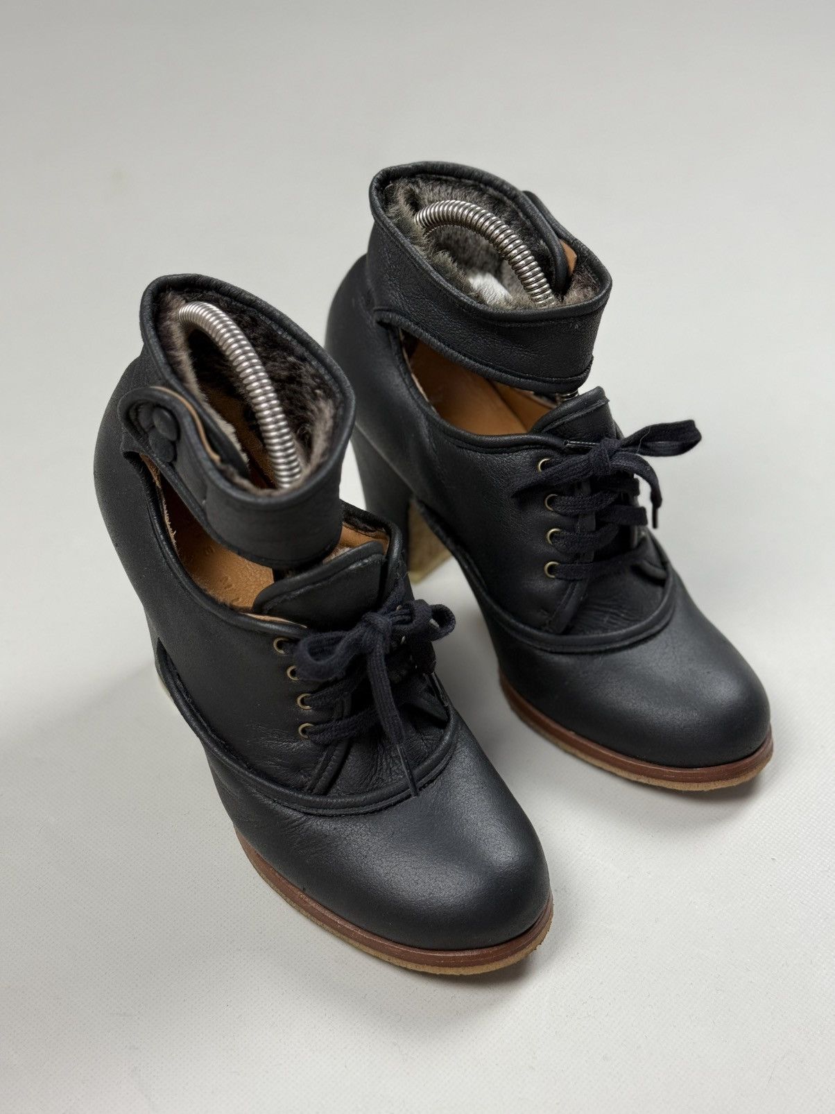 Other Chie Mihara Ladies Leather Heels Boots Fur Lined Size 38.5 Size US 8.5 / IT 38.5 - 1 Thumbnail