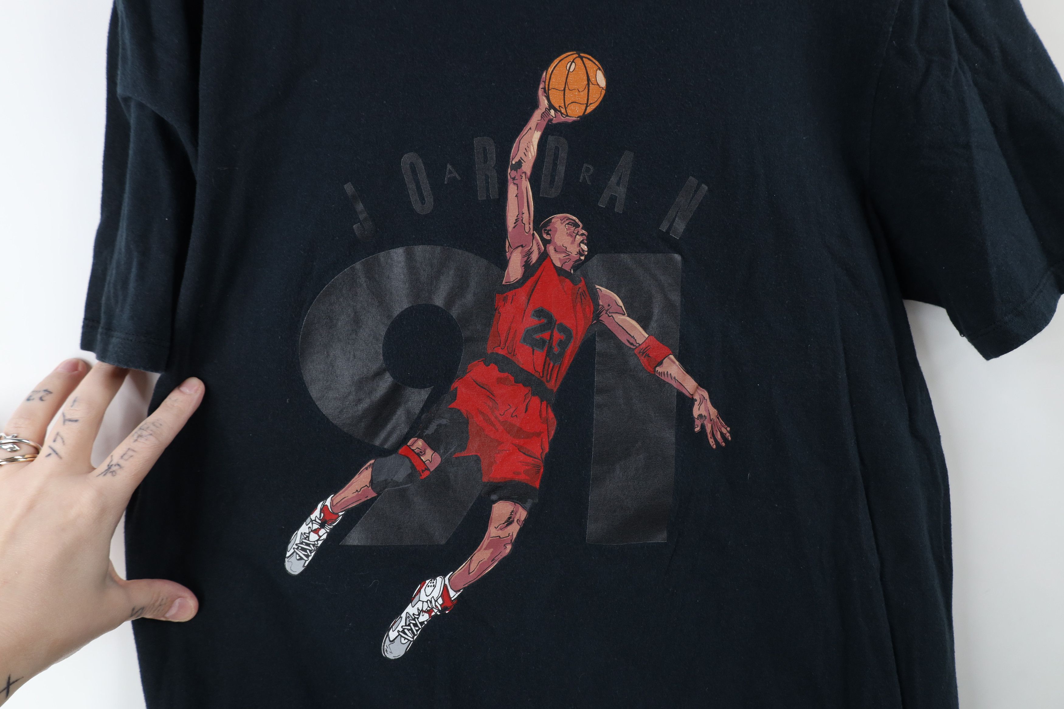 Nike × Vintage Vintage Nike Air Jordan Michael Jordan Basketball T-Shirt Size US M / EU 48-50 / 2 - 4 Thumbnail