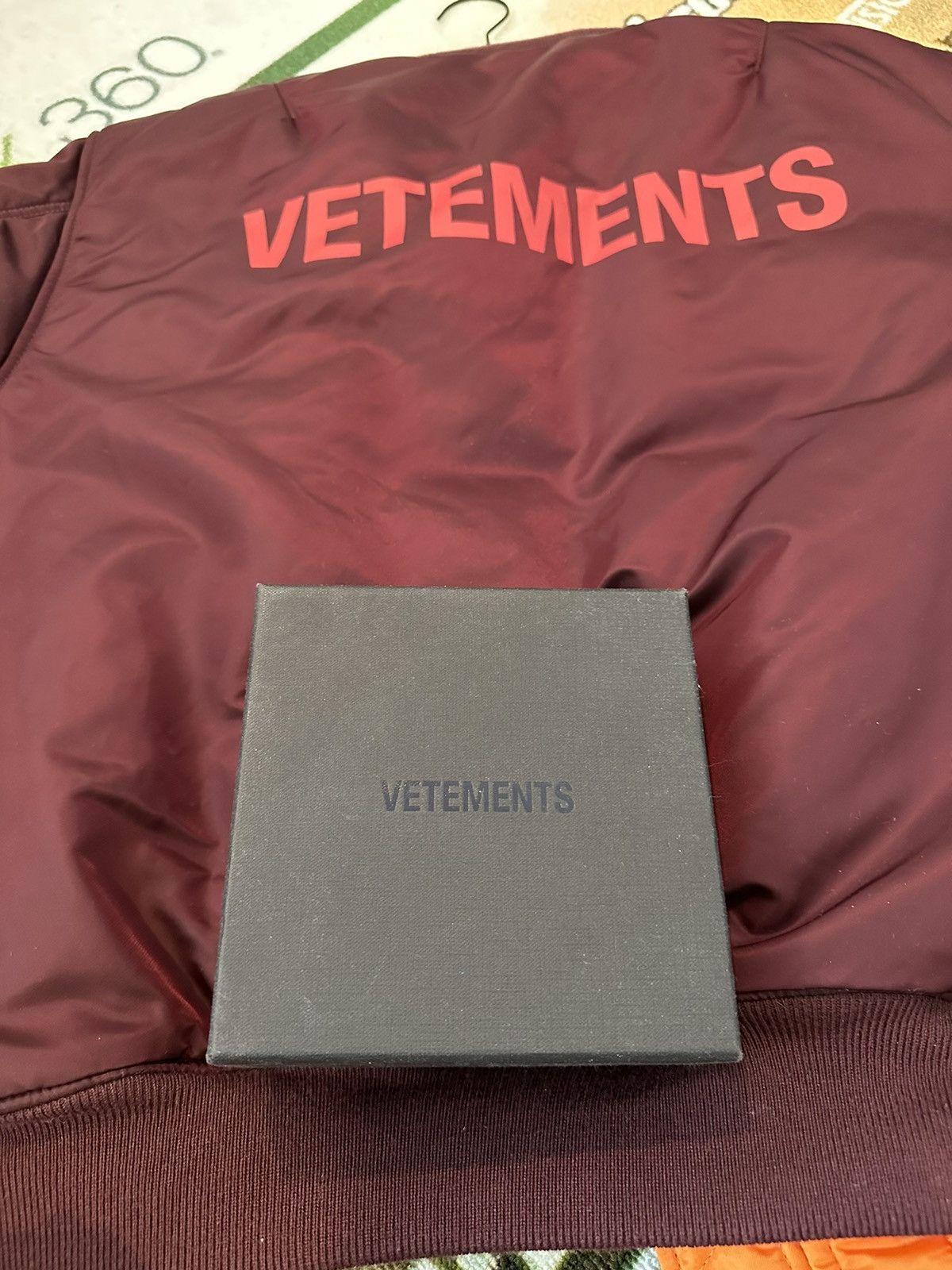 Vetements VETEMENTS Emoji Cropped Bomber Reversible Size US S / EU 44-46 / 1 - 7 Thumbnail