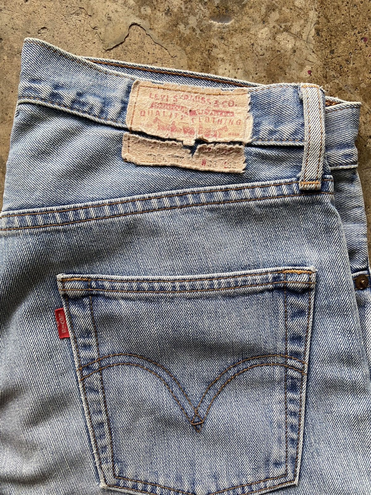 Vintage Levis 505 custom butterfly Size US 34 / EU 50 - 3 Thumbnail