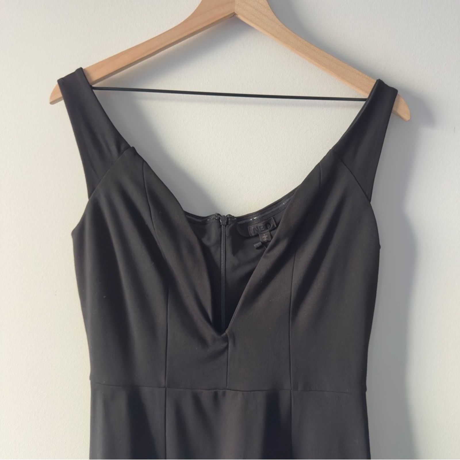REVOLVE Revolve NBD Black Sleeveless Dress Plunge Wired V-Neck Mini Size L / US 10 / IT 46 - 6 Thumbnail