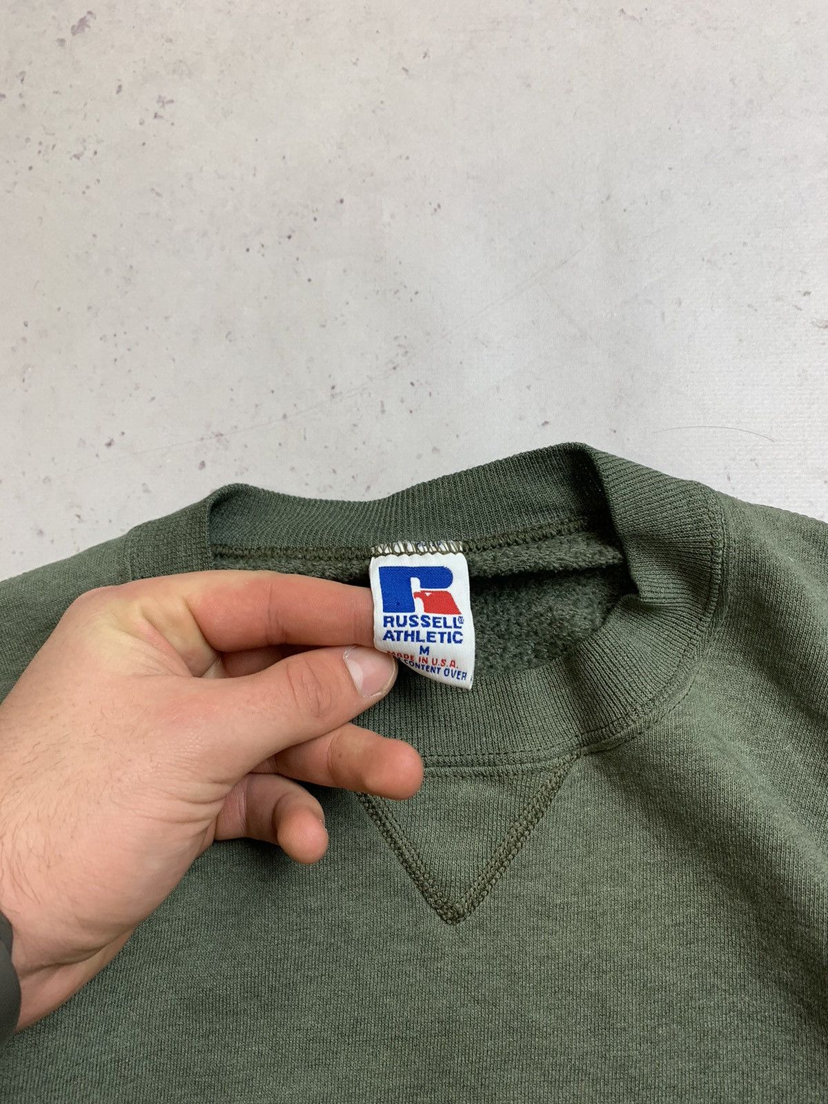 Vintage Vintage Russel Athletic Made In USA Boxy Sweatshirt M Size US M / EU 48-50 / 2 - 4 Thumbnail