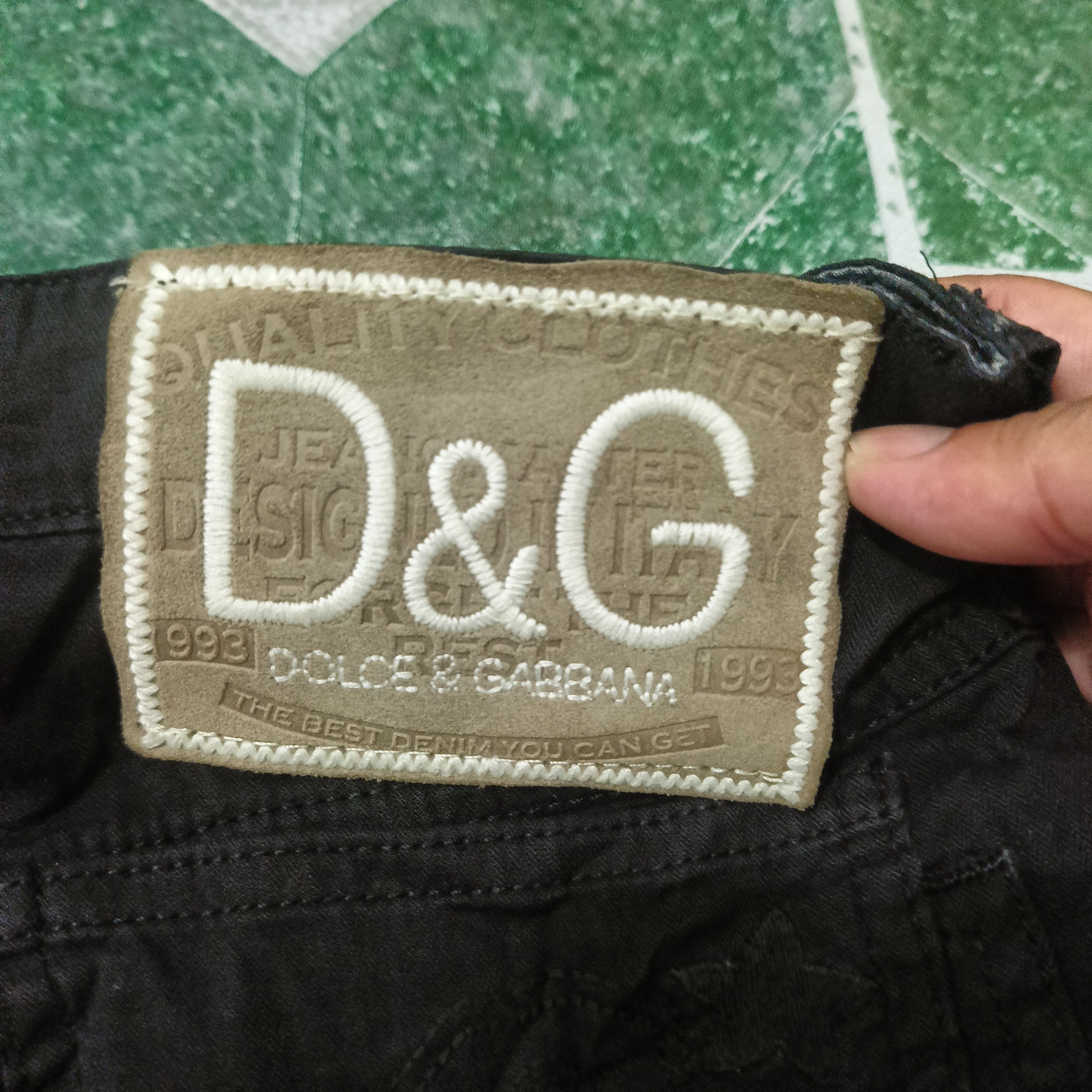 Dolce & Gabbana D&G Dolce Gabbana Short Pants embroidered logo Size 31" - 12 Thumbnail