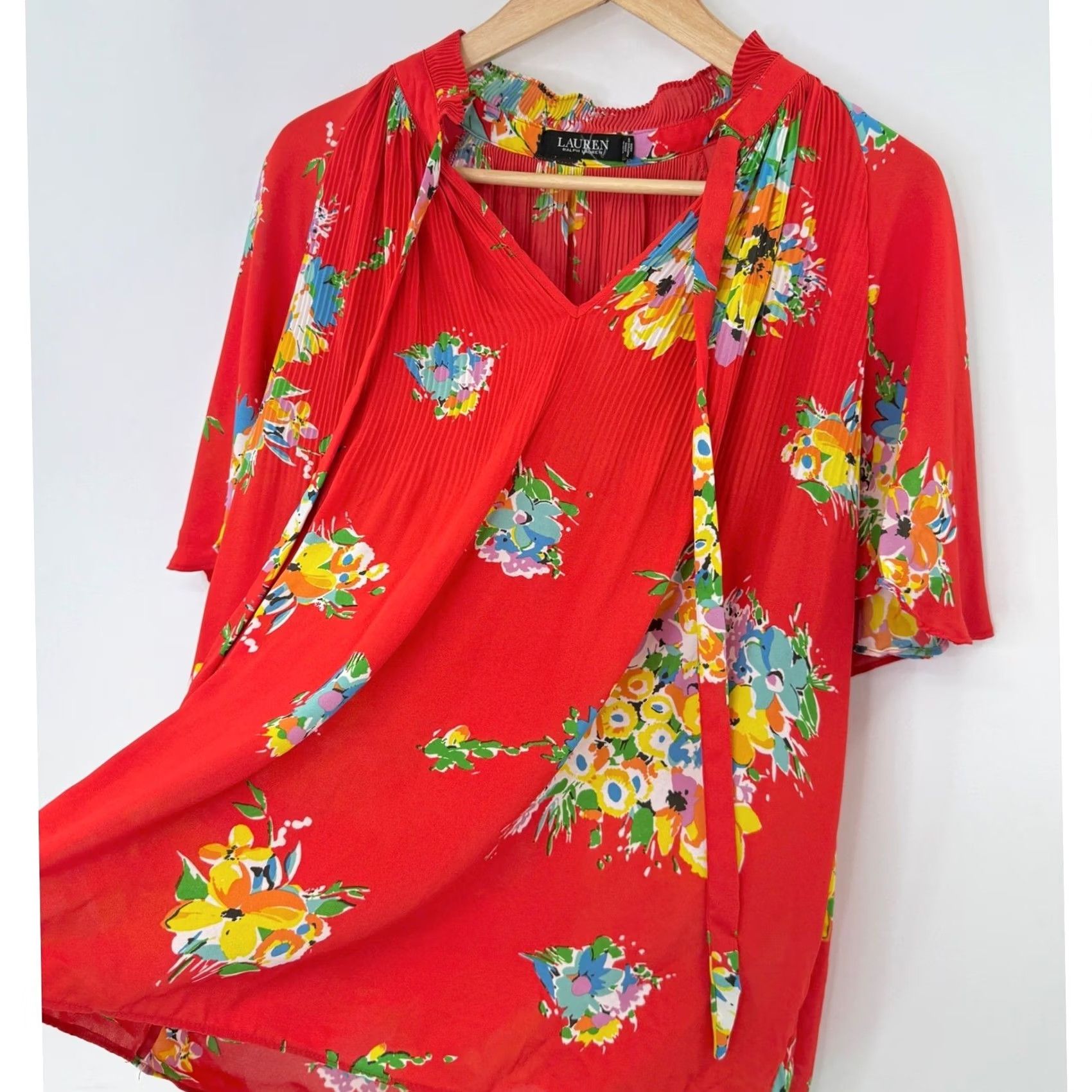 Ralph Lauren Lauren Ralph Lauren Blouse Size XL Red Floral Pleated Chiffon V Neck Preppy Boho Size XL / US 12-14 / IT 48-50 - 5 Thumbnail
