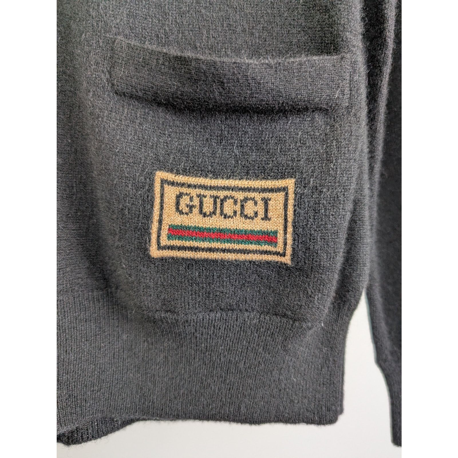 Gucci o1rshd1 100% Cashmere Cardigan Sweater With Logo in Black Size US S / EU 44-46 / 1 - 6 Thumbnail