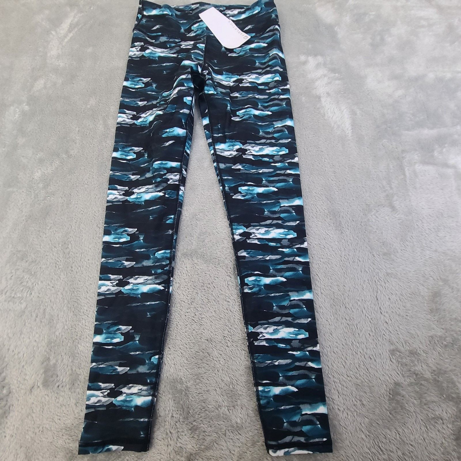 Fabletics Fabletics Womens Pants Multicolor Size XS Legging NWT Size 28" / US 6 / IT 42 - 1 Thumbnail