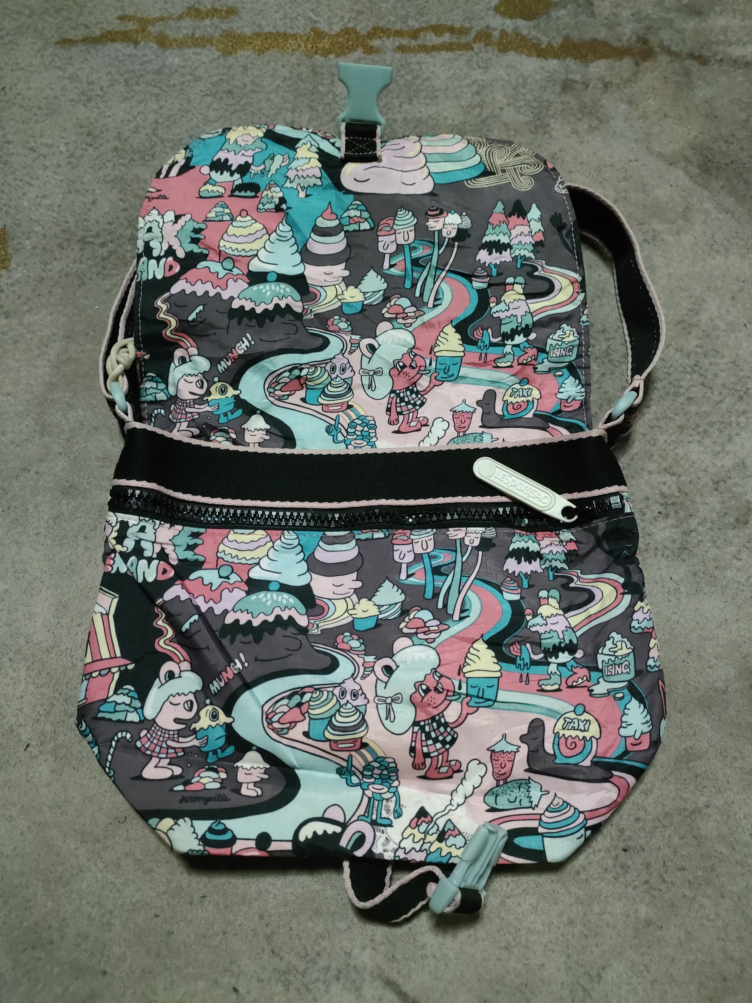 LeSportsac LeSportsac Artist In Residence Sling Bag Size ONE SIZE - 5 Thumbnail